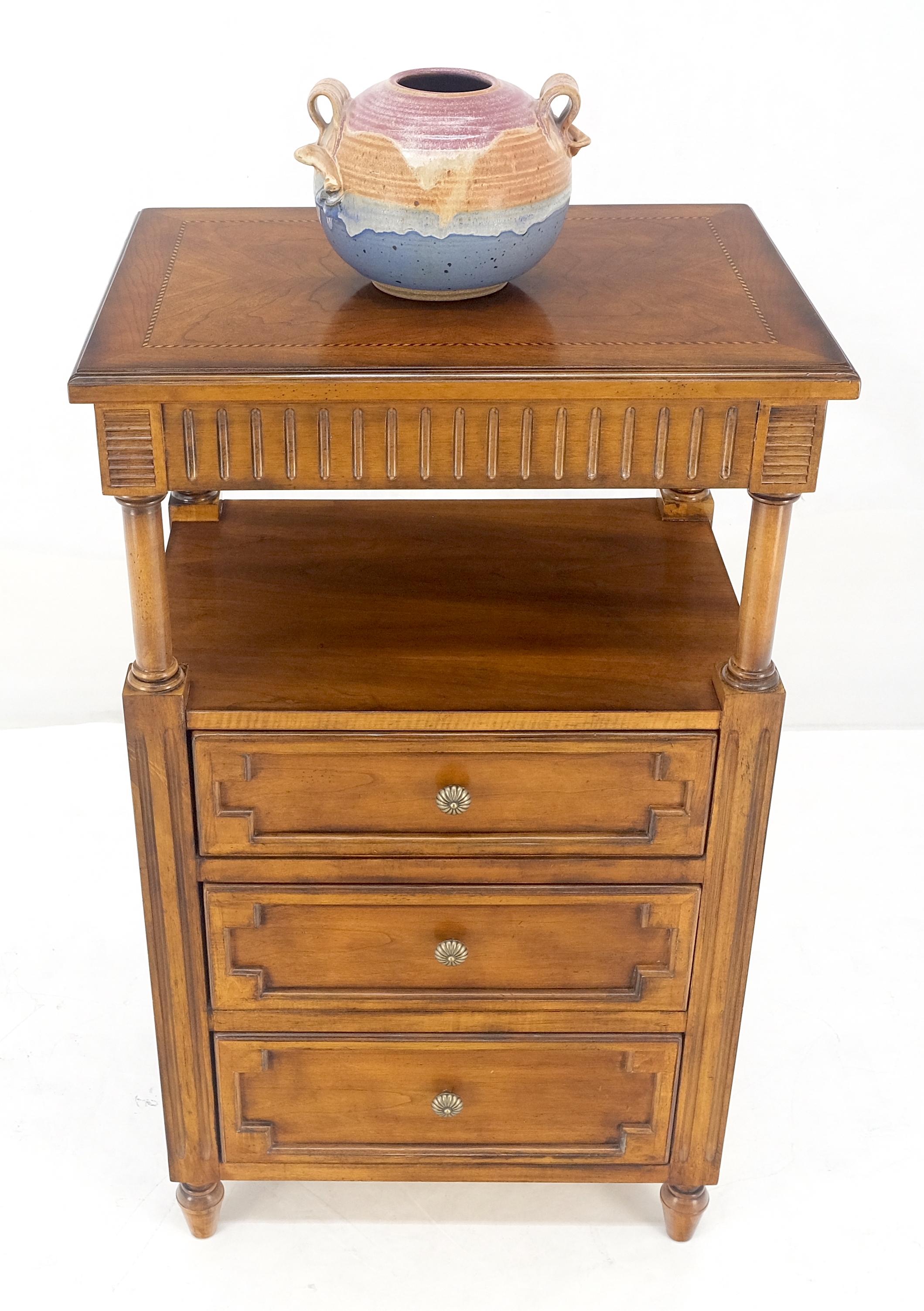Drexel Light American Walnut Inlayed Top Console Entry Stand Side Table Dresser For Sale 9