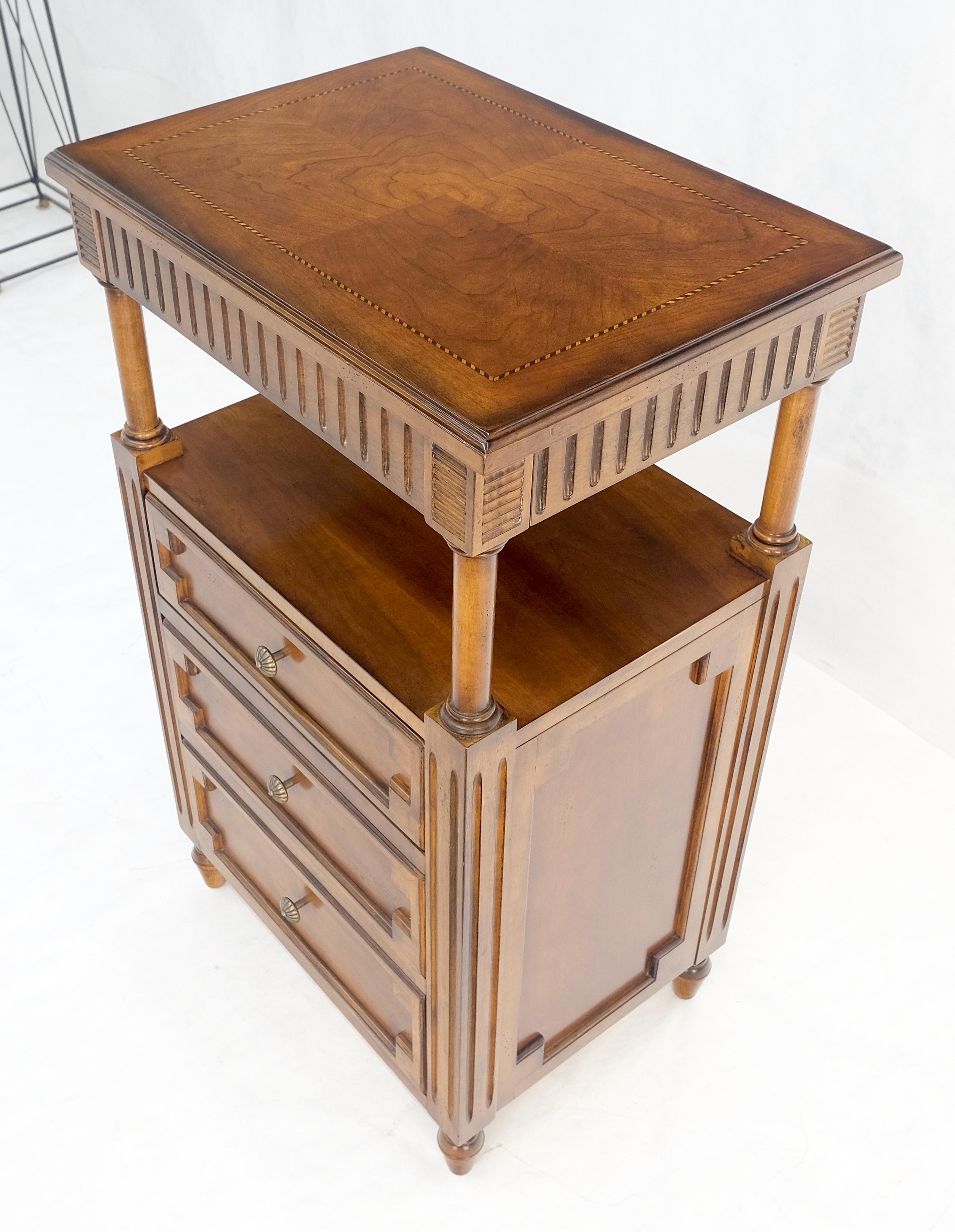 Drexel Light American Walnut Inlayed Top Console Entry Stand Side Table Dresser For Sale 3