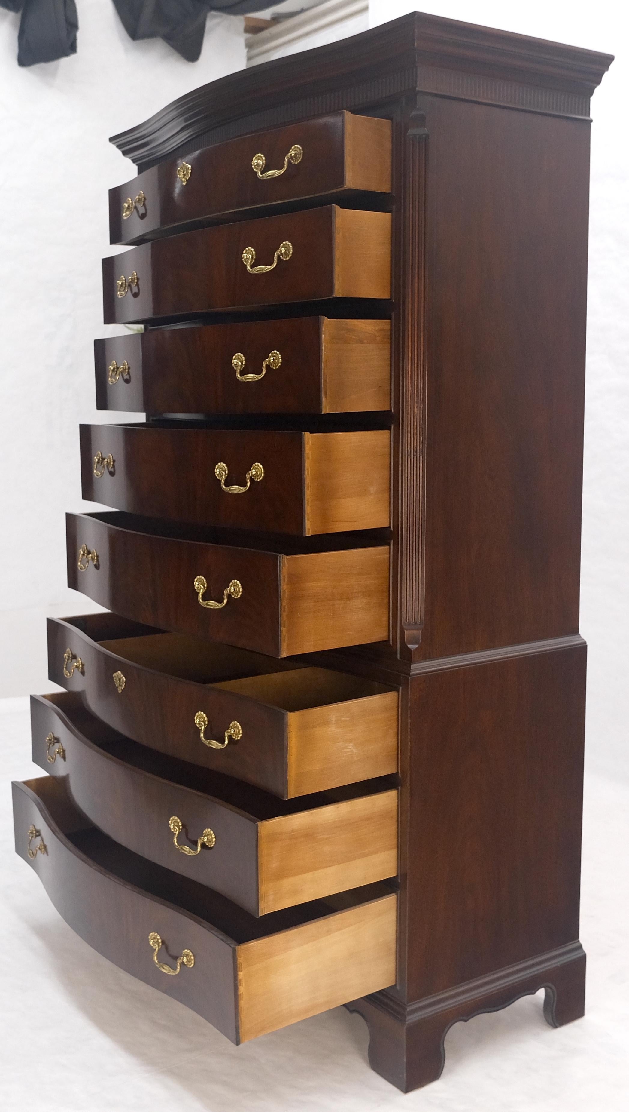 Ottone Drexel Mogano 8 Cassetti 6' Tall Brass Pull High Boy Dresser MINT in vendita