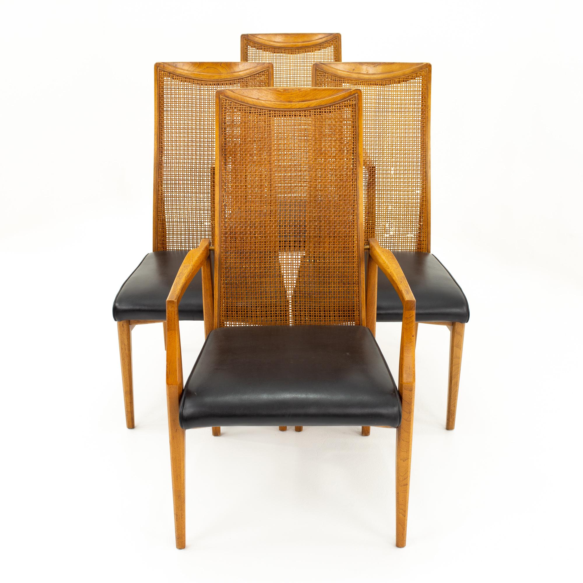 Drexel Mid Century dining chairs - set of 4

Each chair measures: 20.5 wide x 21 deep x 40 high with a seat height of 18 inches

This price includes getting this set in what we call restored vintage condition. Upon purchase it is fixed so it’s free