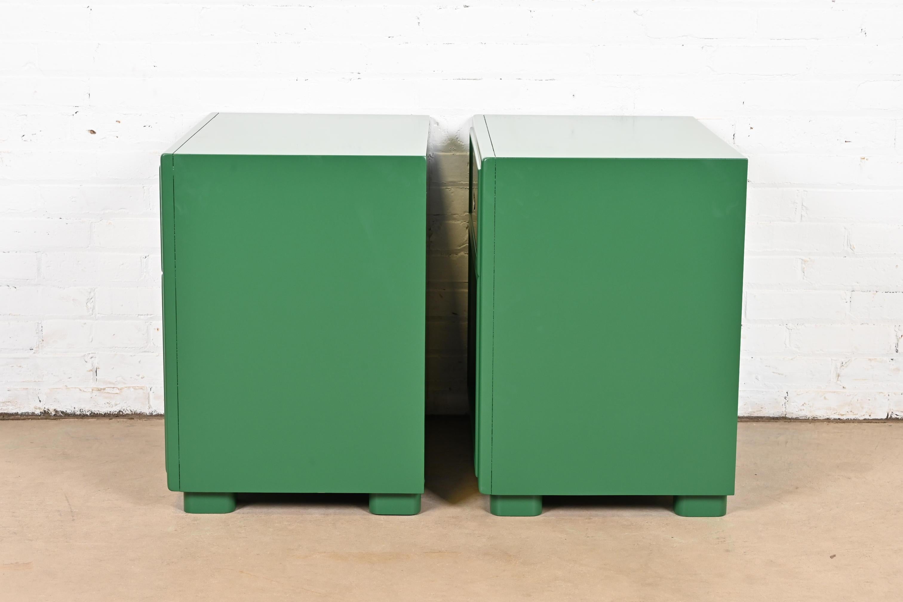 Drexel Mid-Century Hollywood Regency Campaign Green Lacquered Nightstands For Sale 3