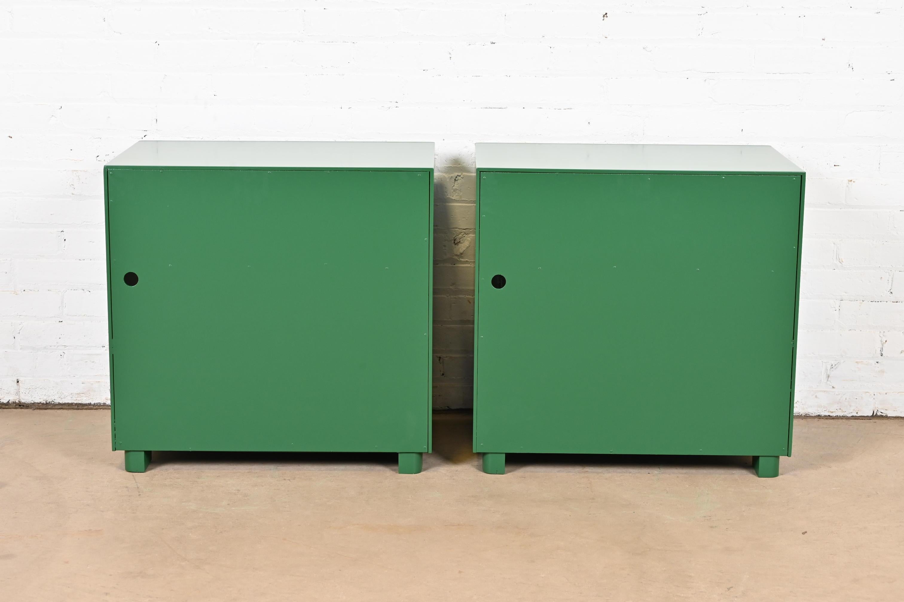 Drexel Mid-Century Hollywood Regency Campaign Green Lacquered Nightstands For Sale 4