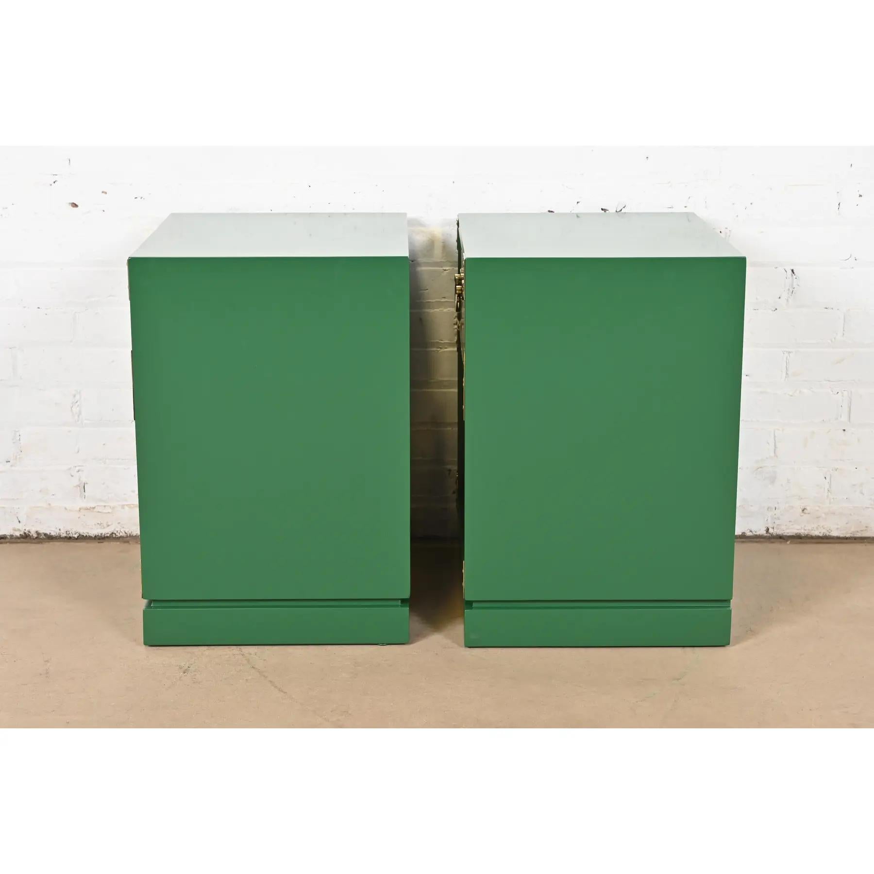Drexel Mid-Century Hollywood Regency Campaign Lacquered Nightstands, Refinished For Sale 4