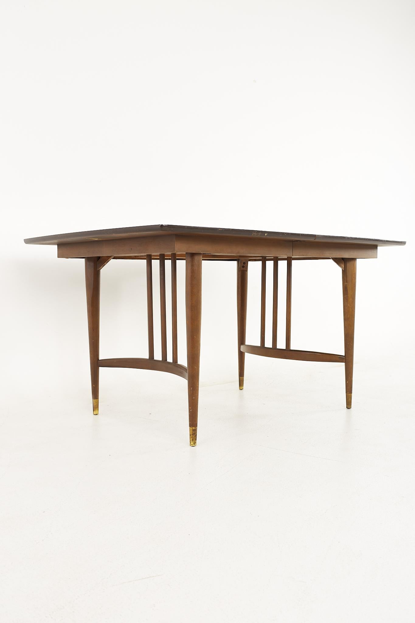 Drexel Mid Century Walnut Expanding Dining Table with 2 Leaves 10