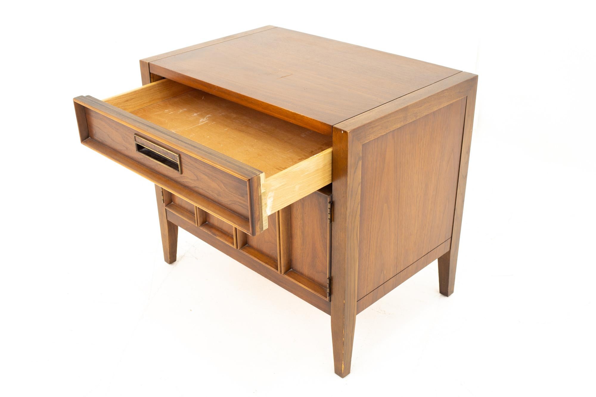 Mid-Century Modern Drexel Mid Century Walnut Nightstand