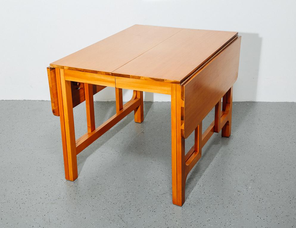 Drexel 'Precedent' Expanding Dining Table 1