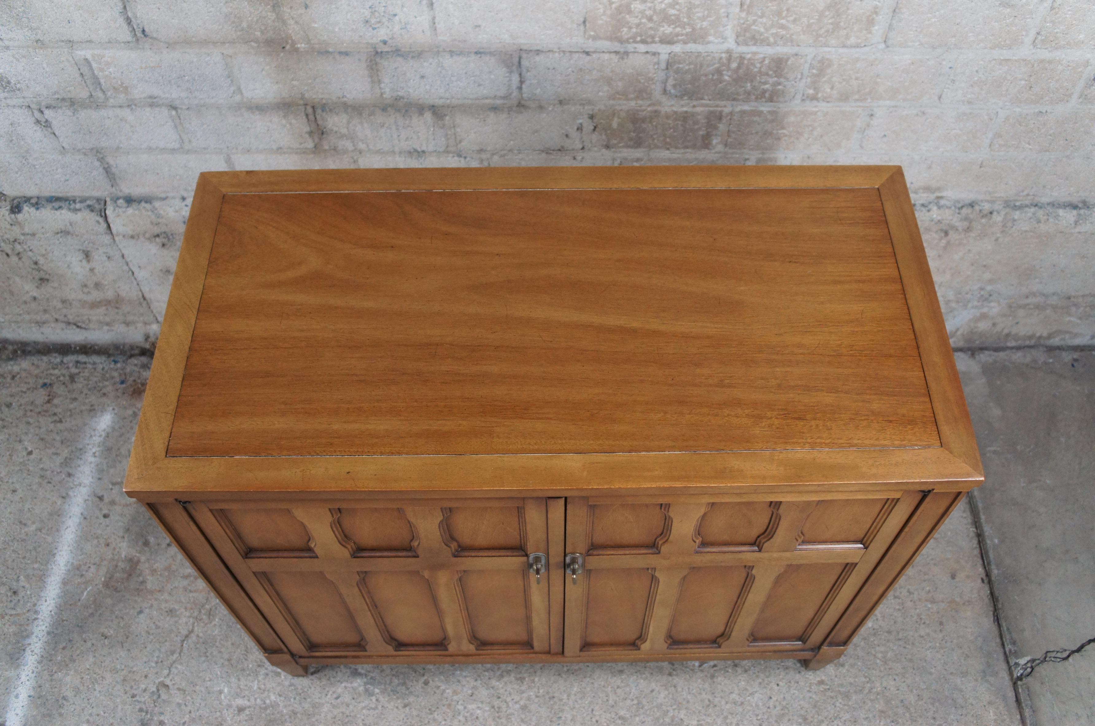 Mid-20th Century Drexel Triune Mid-Century Modern Mahogany Buffet Server Console Cabinet 585-407 For Sale