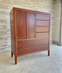 Drexel Viewpoint 70 Gentlemen’s Chest \ Dresser