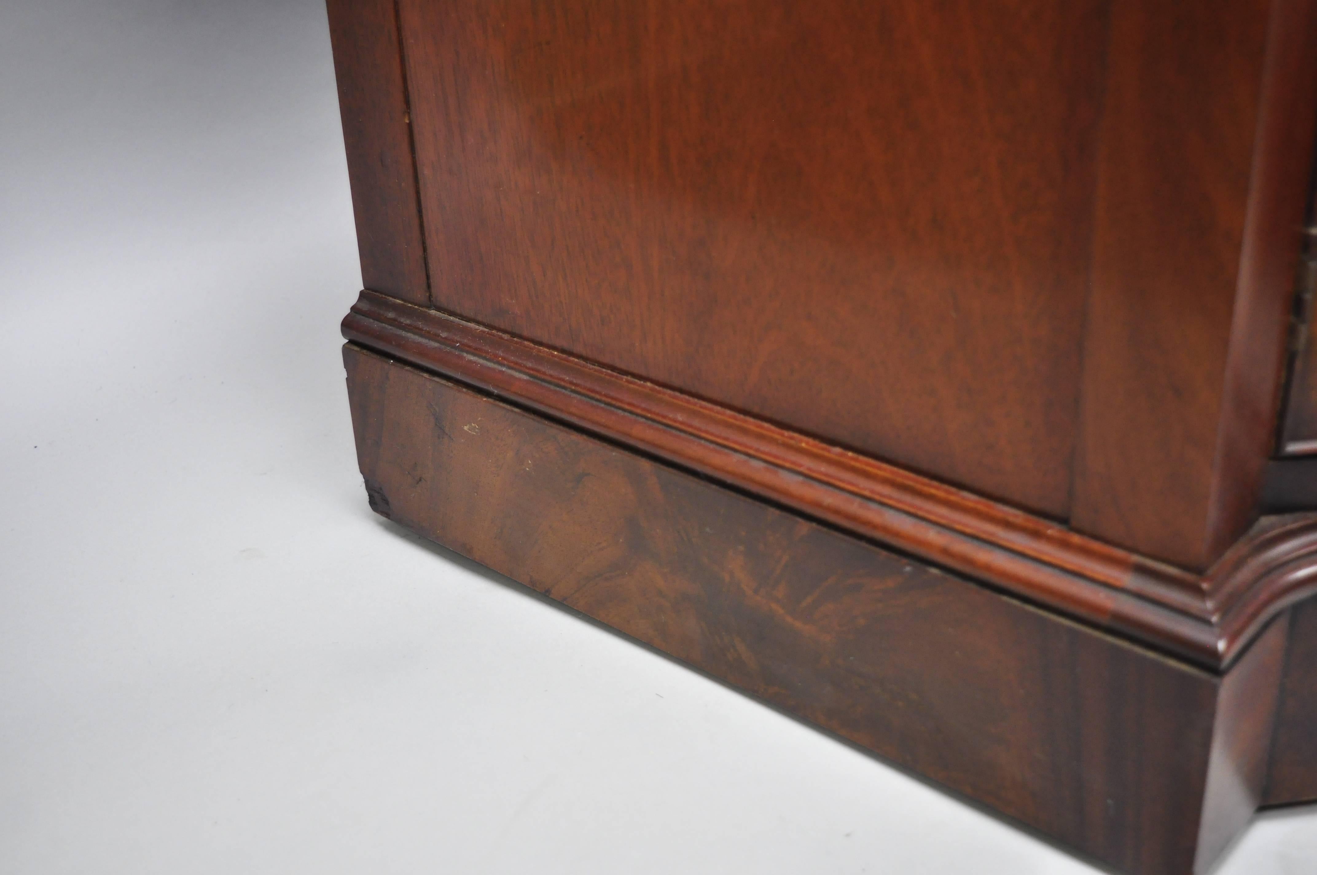 Drexel Wallace Nutting Serpentine Front Mahogany Sideboard Server Buffet 6