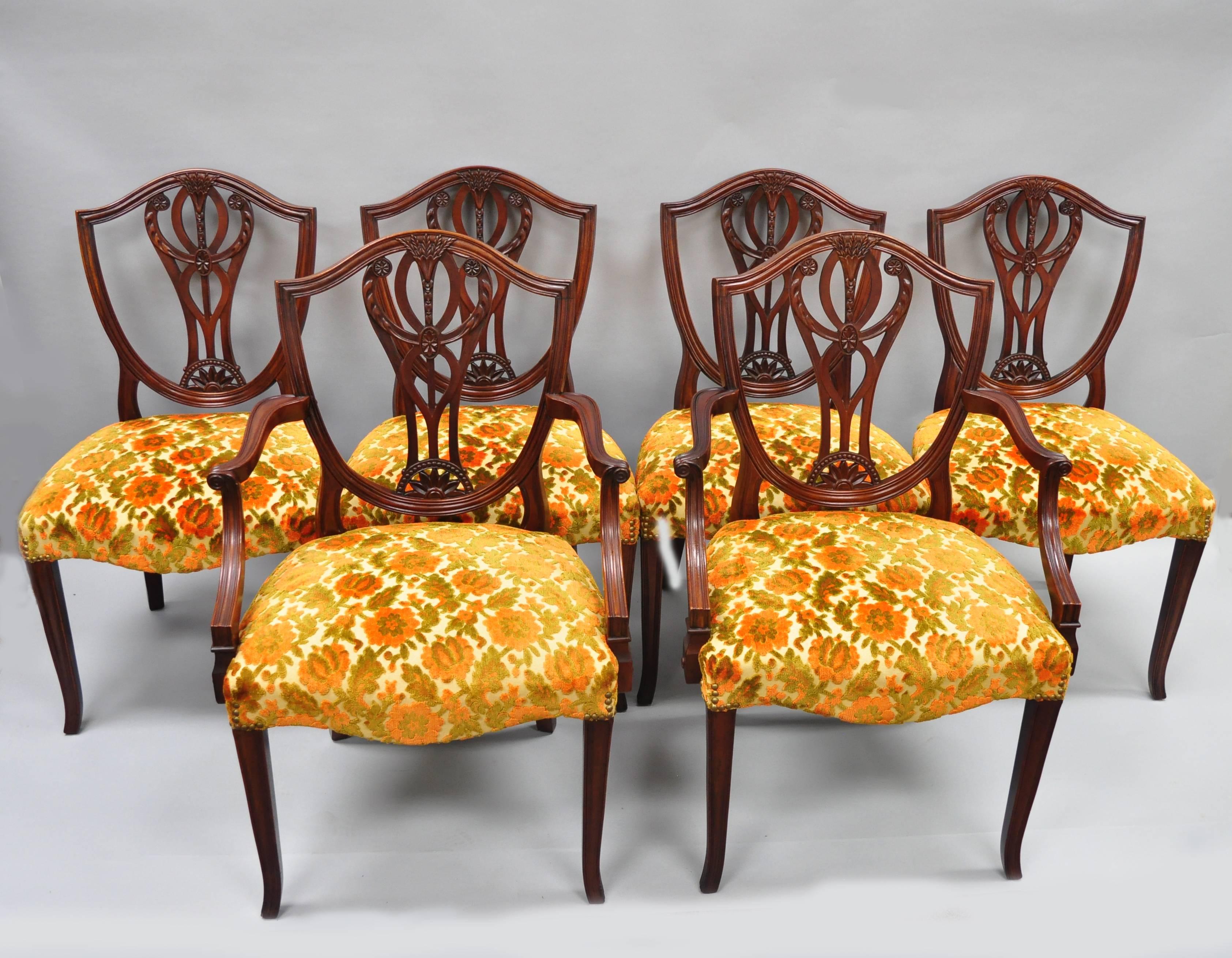 Ensemble de six chaises de salle à manger Drexel Wallace en acajou massif à dossier en forme de bouclier 6