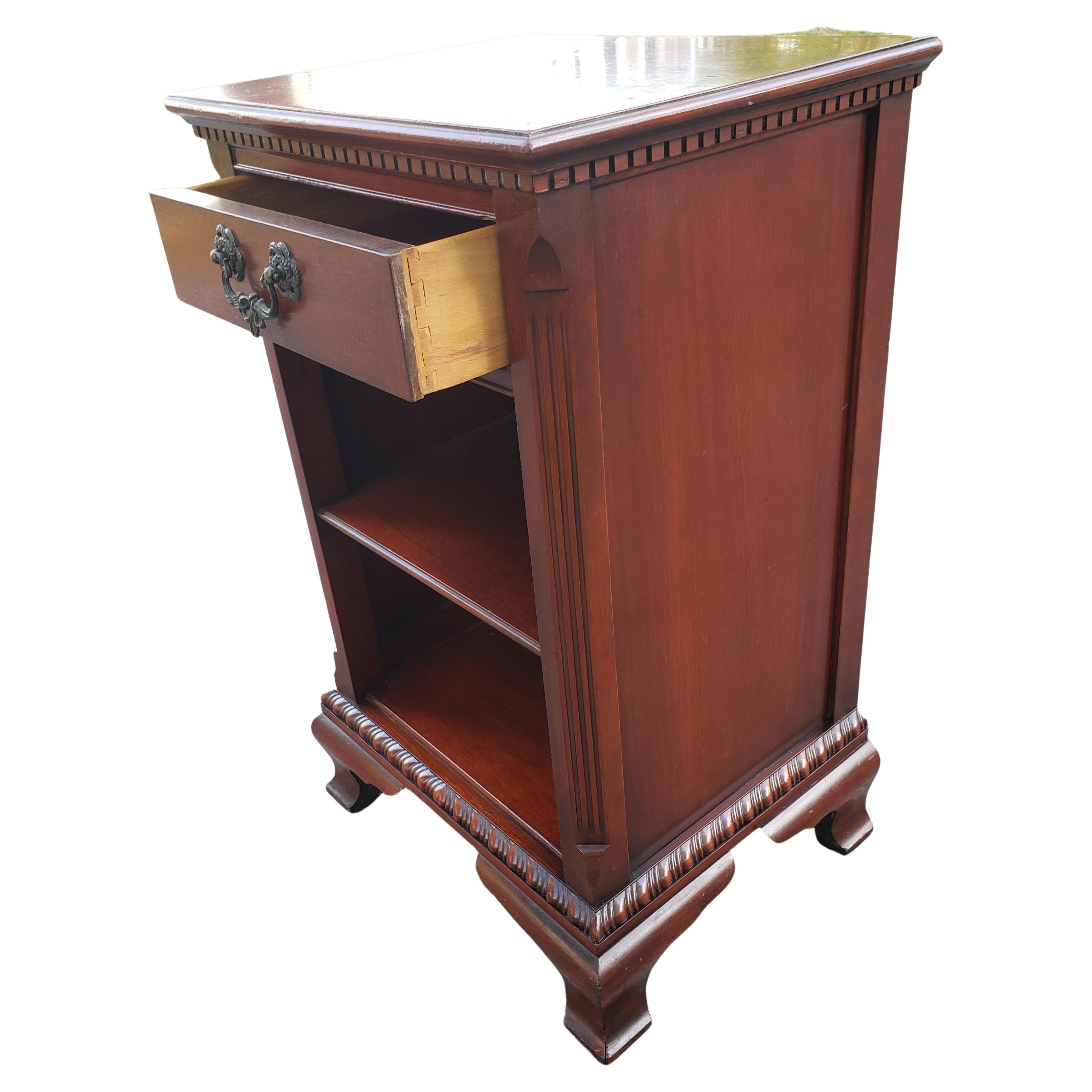 American Drexel Wentworth House Georgian Mahogany Nightstand, Circa 1940s