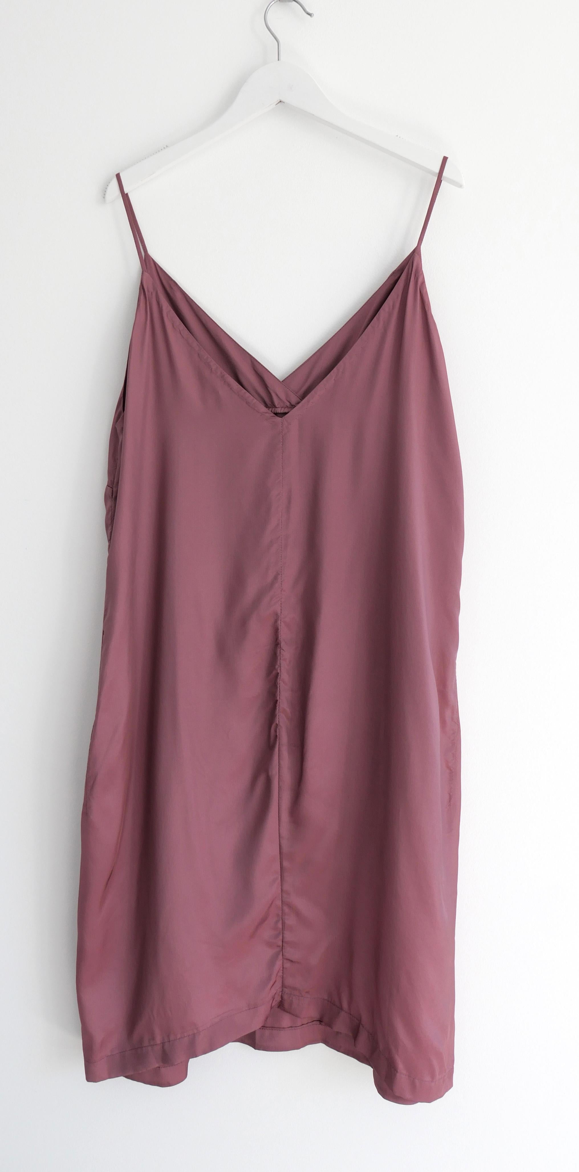 Dries Van Noten Archival Vestido de satén rosa mora con transparencias Marrón en venta