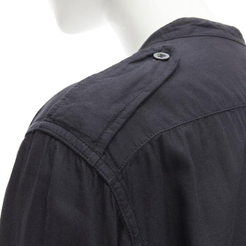 DRIES VAN NOTEN chemise à poches cargo en coton lavé noir, boutonnée sur le devant FR36 XS en vente 2