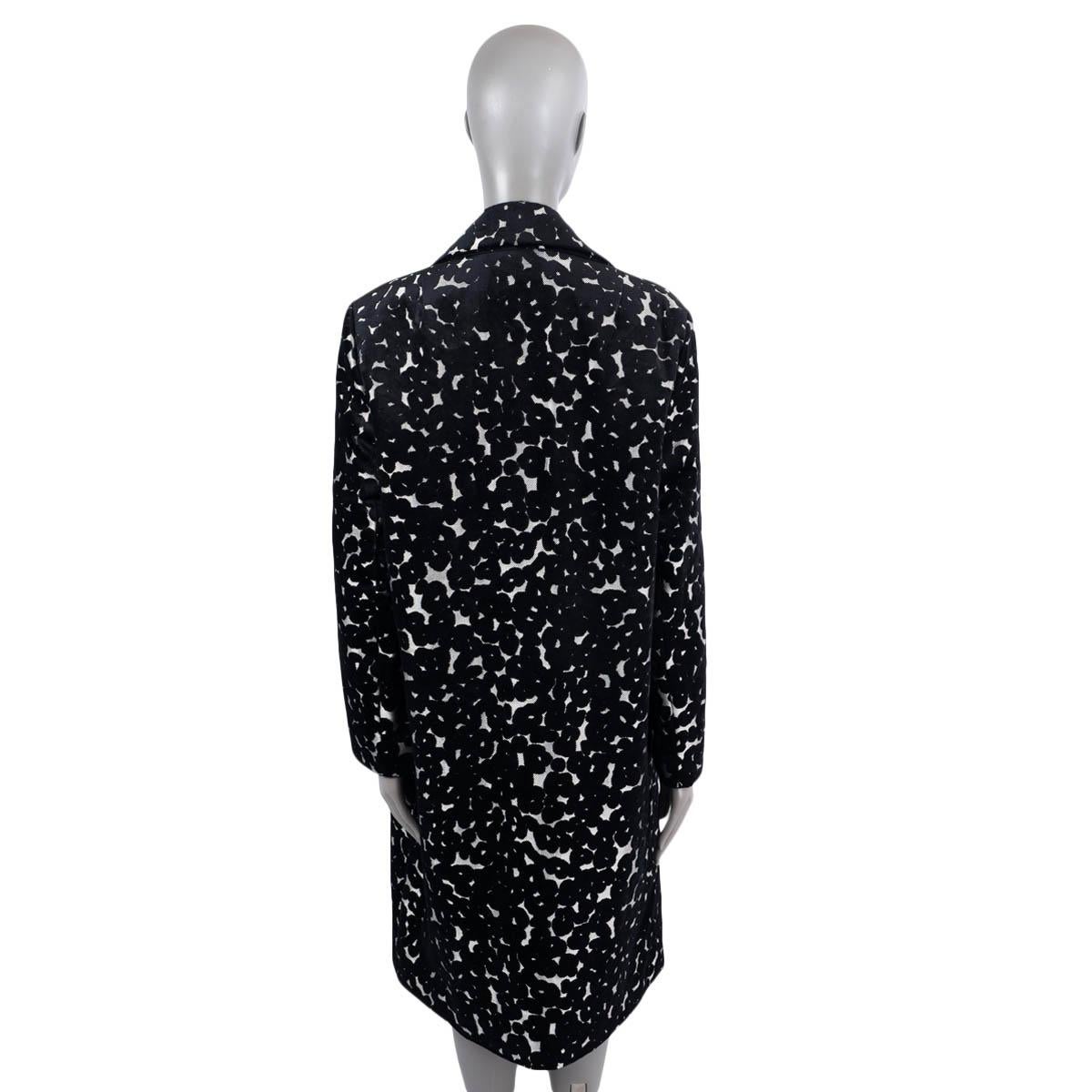 Women's DRIES VAN NOTEN black & white FLORAL JACQUARD OPEN Coat Jacket 40 M For Sale