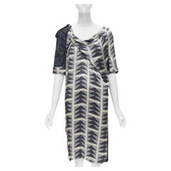 DRIES VAN NOTEN bleu gris imprimé géométrique robe à manches drapées asymétriques FR36 S