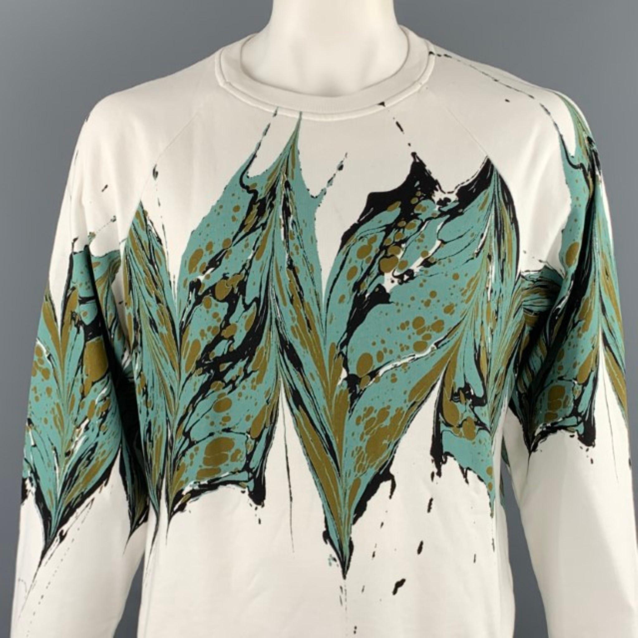 DRIES VAN NOTEN F/W 18 sweatshirt comes in a white cotton with a ebru mable print featuring a raglan sleeves and a crew-neck.

Excellent Pre-Owned Condition.
Marked: L

Measurements:

Shoulder: 17 in. 
Chest: 43 in. 
Sleeve: 28 in. 
Length: 26 in. 
