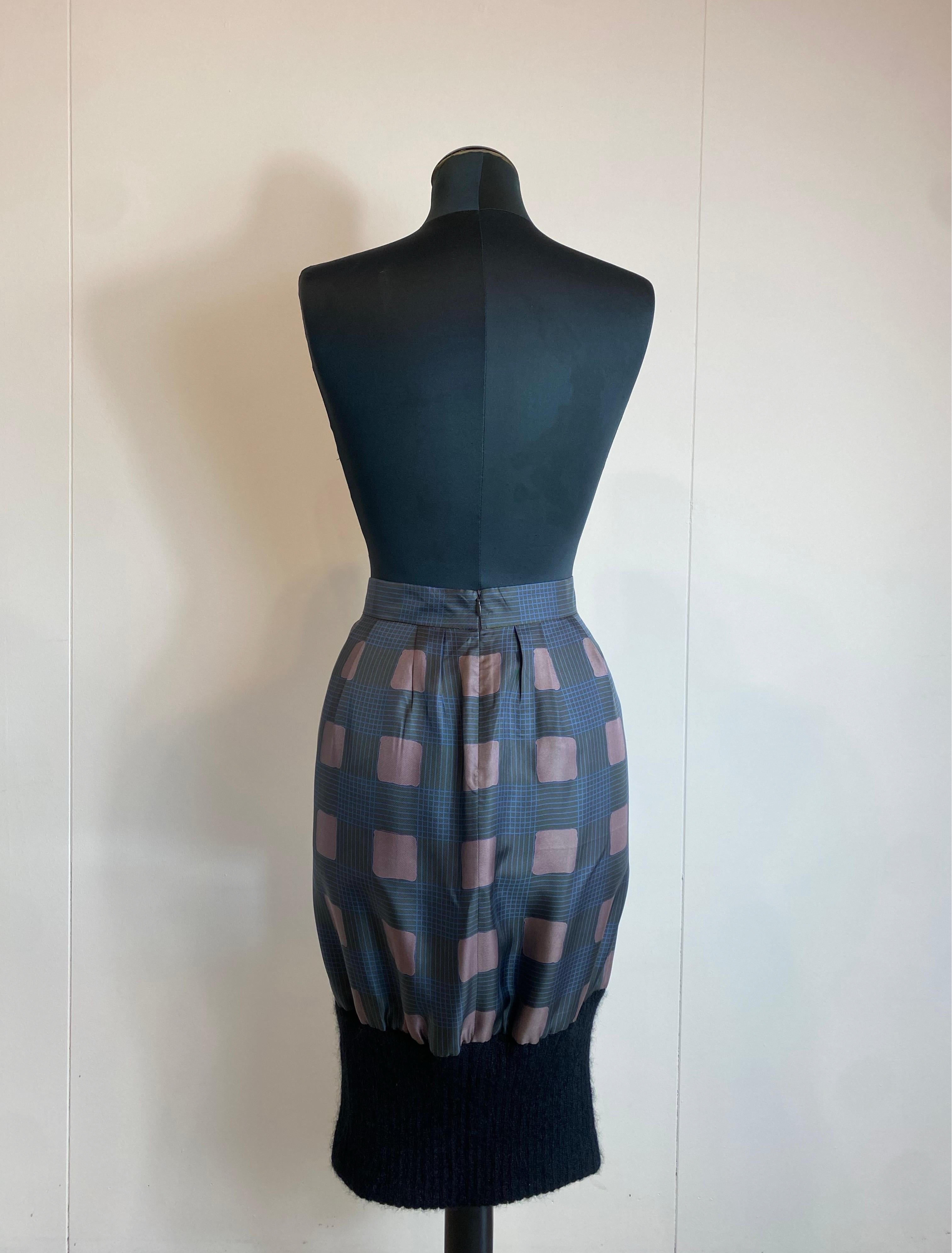 Dries Van Noten gray silk and wool pencil Skirt For Sale 2