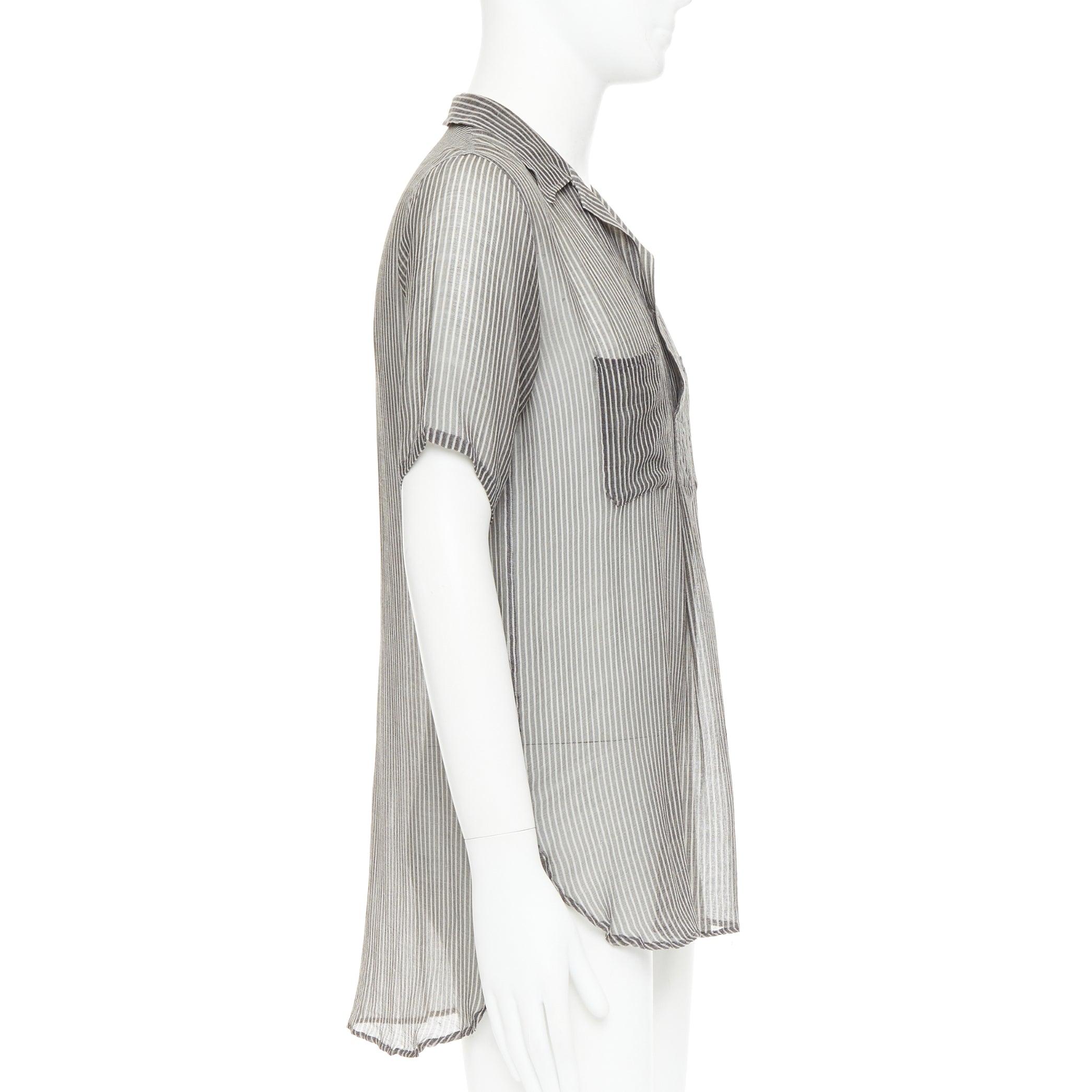 DRIES VAN NOTEN polo a righe trasparenti grigie e bianche con bottoni IT48 M. In condizioni buone in vendita a Hong Kong, NT