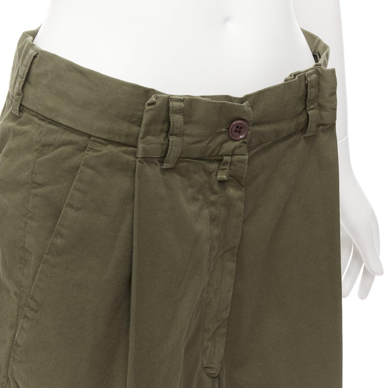 DRIES VAN NOTEN khaki 100% cotton front pleat wide leg pants FR38 M
Reference: DYTG/A00067
Brand: Dries Van Noten
Material: Cotton
Color: Khaki
Pattern: Solid
Closure: Zip Fly
Extra Details: Back pockets.
Made in: Romania

CONDITION:
Condition: Very