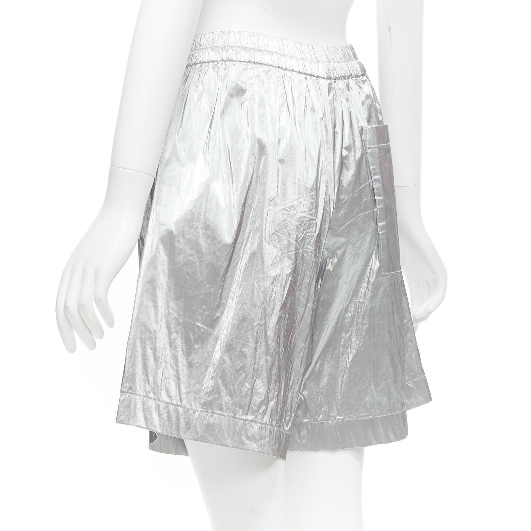 Women's DRIES VAN NOTEN metallic silver elasticated waist wide leg shorts FR34 XS For Sale
