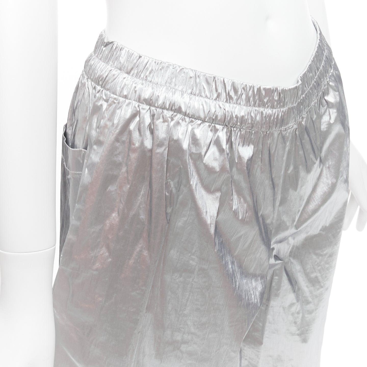 DRIES VAN NOTEN metallic silver elasticated waist wide leg shorts FR34 XS For Sale 2