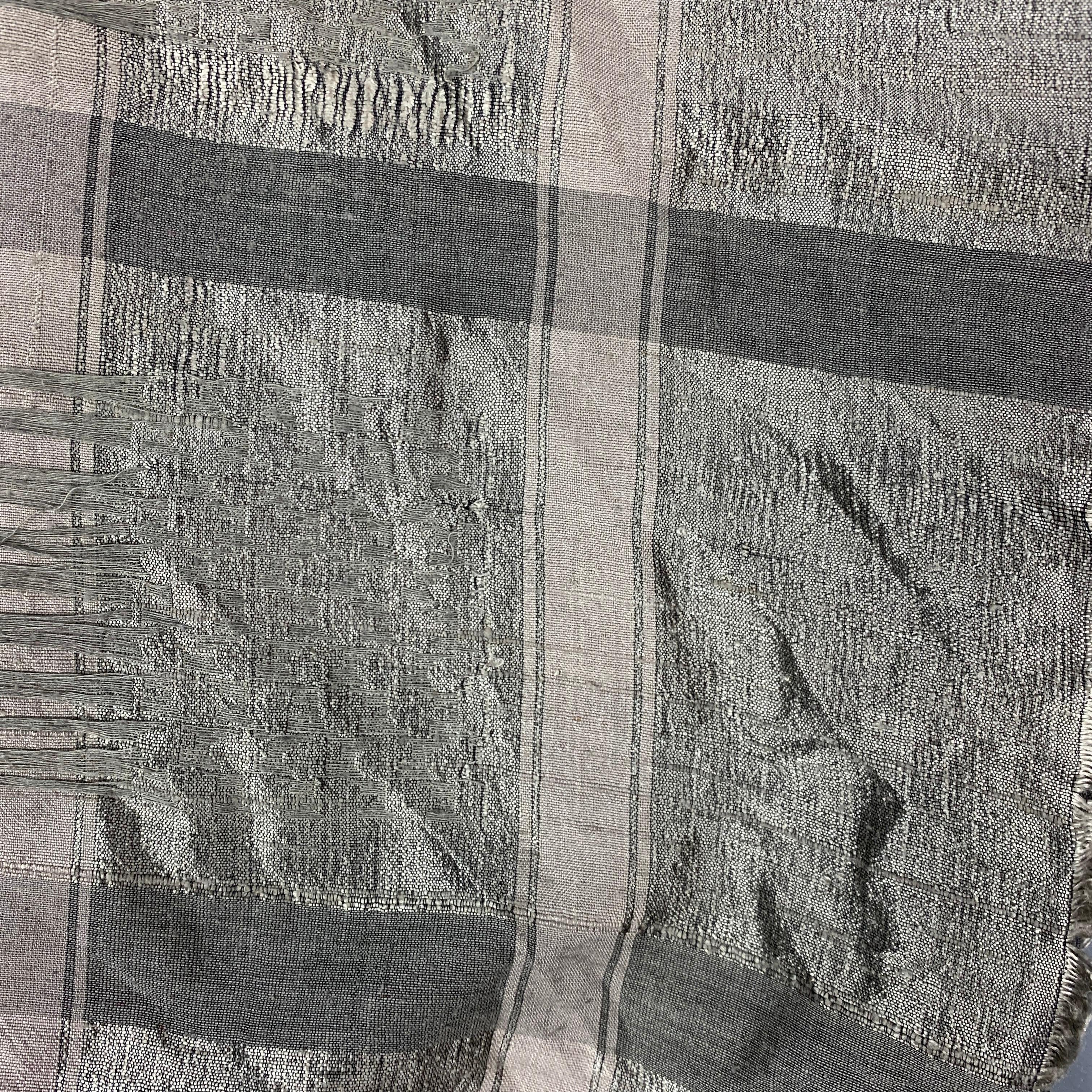 DRIES VAN NOTEN Schal aus Seidenjacquard in Oliv und Taupe mit Quasten (Braun)