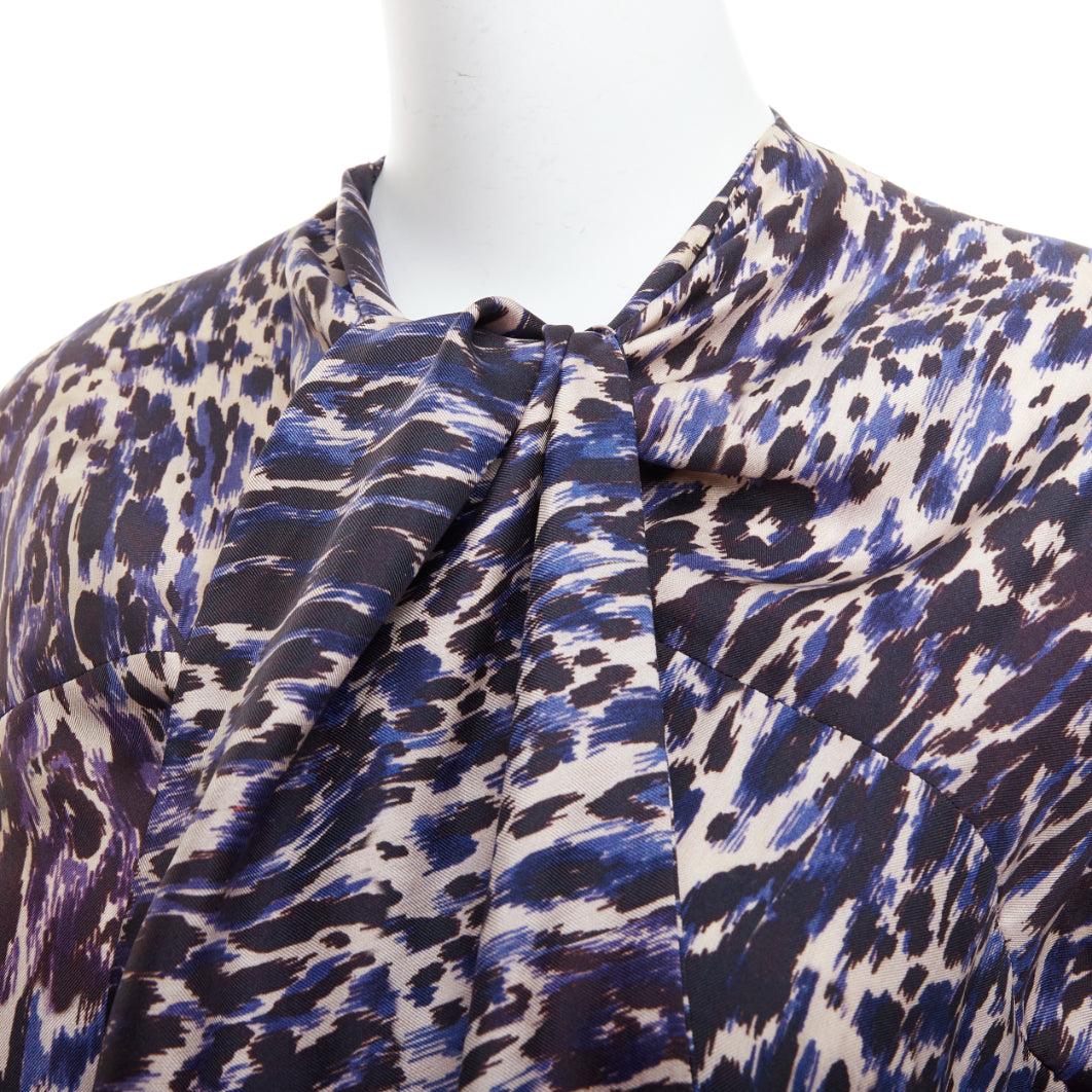 DRIES VAN NOTEN purple 100% silk leopard print tie front blouse FR36 S
Reference: WECN/A00040
Brand: Dries Van Noten
Material: Silk
Color: Purple, Brown
Pattern: Leopard
Closure: Tie Neck
Extra Details: Asymmetric cut.
Made in: