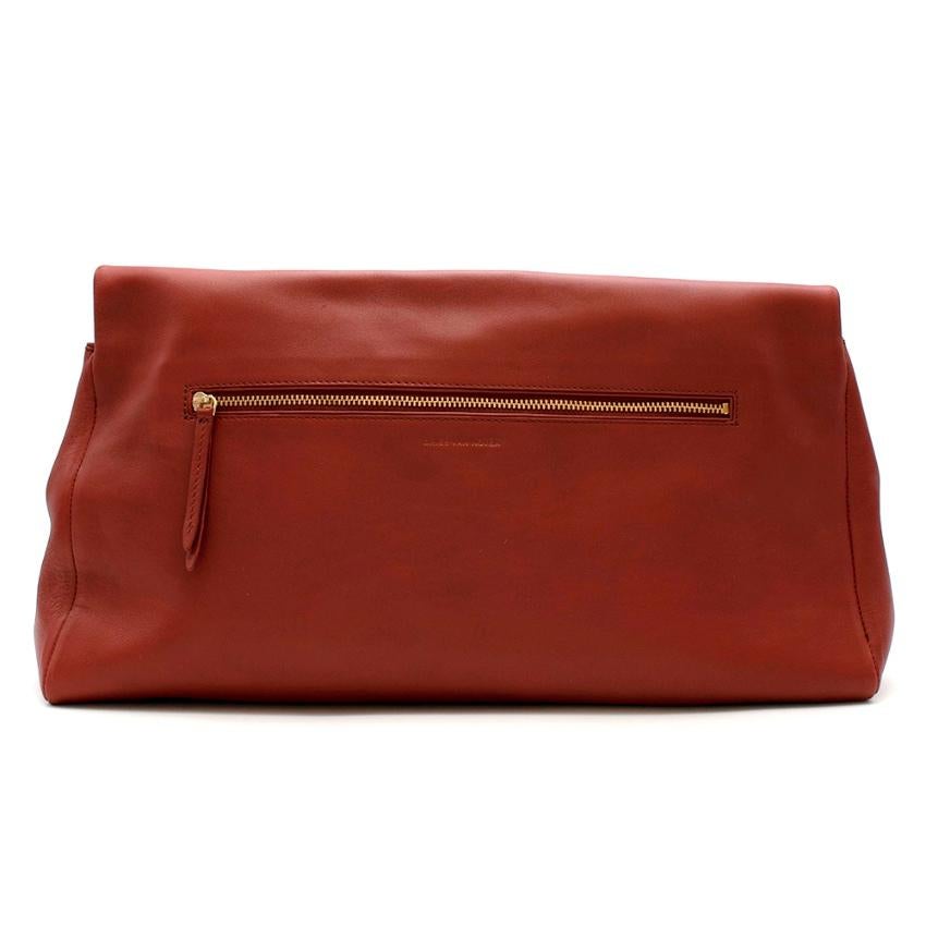 Dries Van Noten Red Leather Envelope Pouch Bag with Golden Hardware 

-Luxurious smooth leather 
-Gorgeous warm red color 
-Envelope like style 
-Classic timeless minimal design 
-Golden hardware 
-Clasp fastening to the front 
-Zipped pocket to the