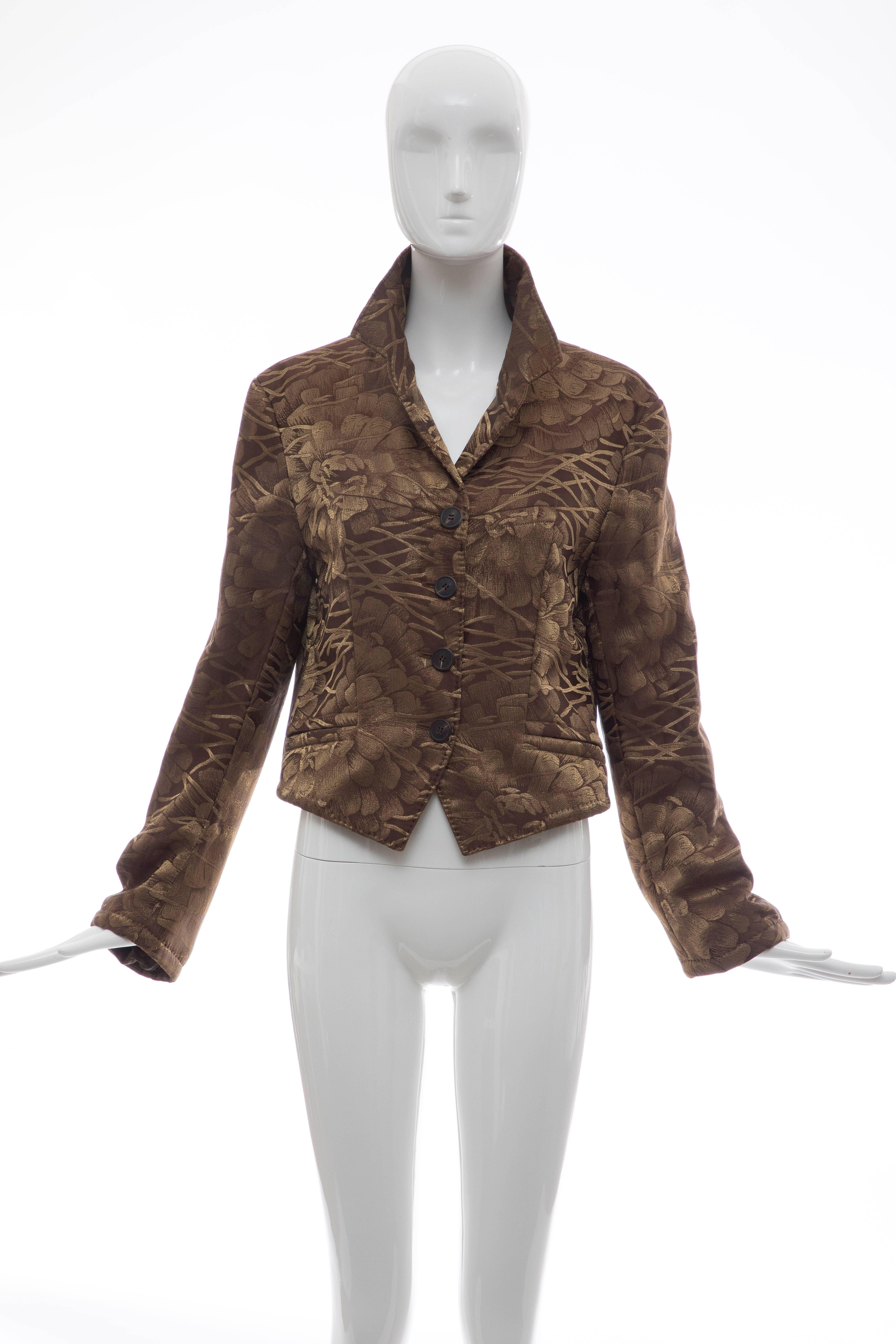  Dries Van Noten, Fall 2003 silk cropped jacket with notched lapels, dual slit pockets at waist, floral pattern throughout, button closures at front and fully lined in silk.

FR. 44, US. 12

Bust: 39, Waist 36, Shoulder 17, Length 22, Sleeve 31
