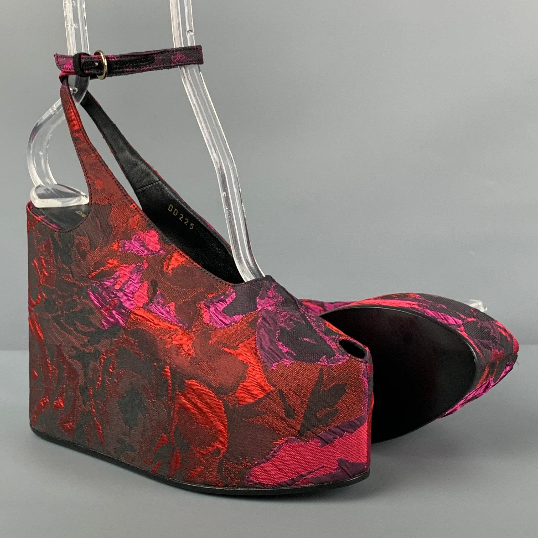 DRIES VAN NOTEN Size 7.5 Red Black Floral Jacquard Platform Wedge Pumps In Good Condition For Sale In San Francisco, CA