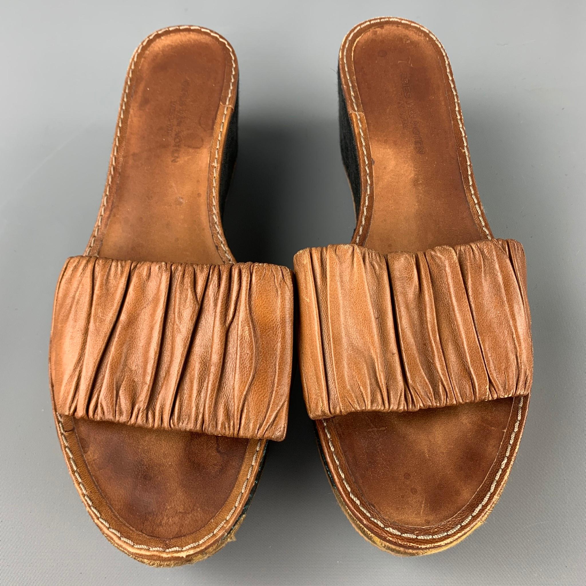 Brown DRIES VAN NOTEN Size 8 Tan Leather Embroidered Platform Sandals