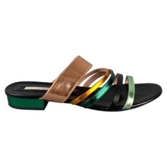 DRIES VAN NOTEN Talla 8.5 Negro, Oro y  Sandalias planas de charol verde