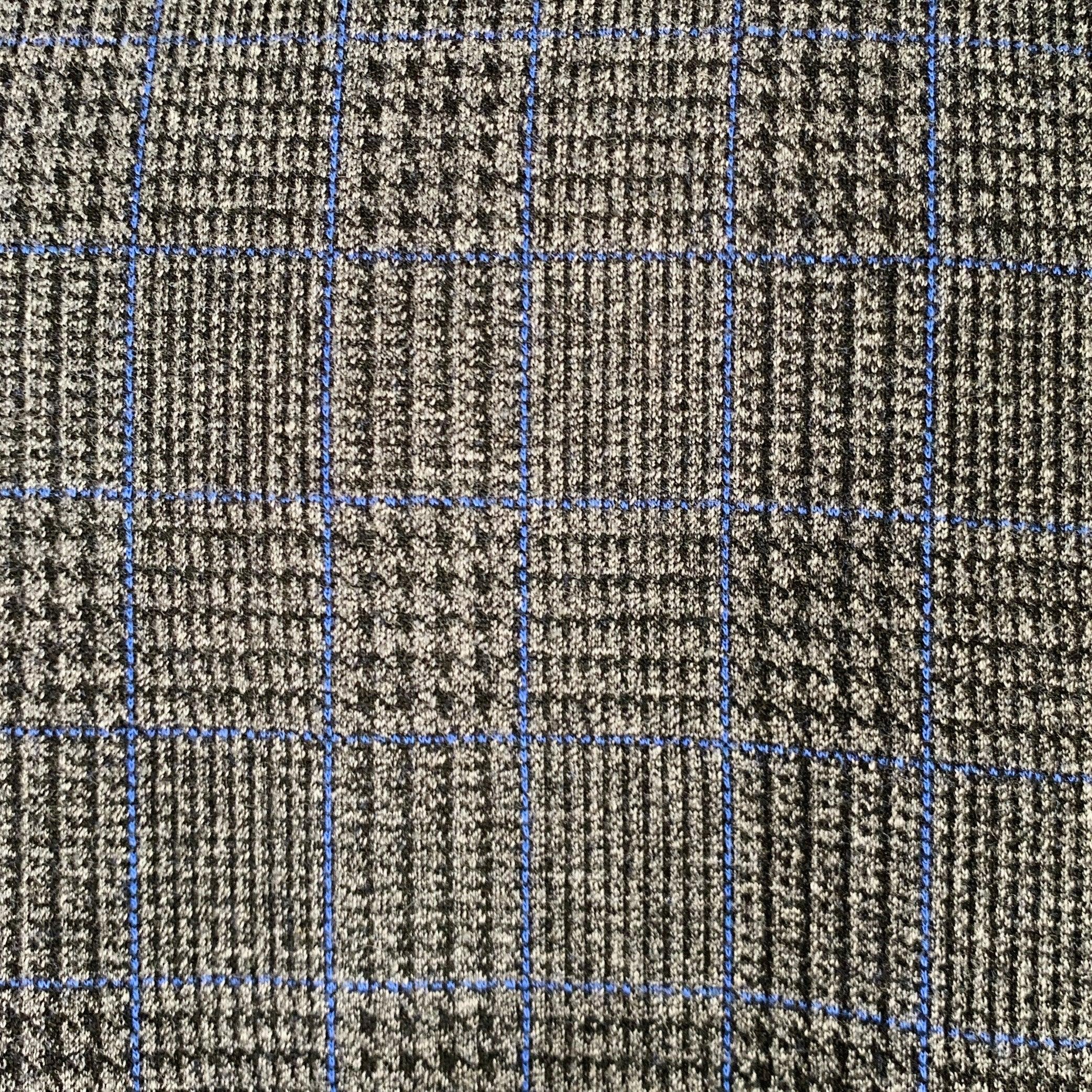 Pull DRIES VAN NOTEN
en coton mélangé noir et gris anthracite, avec un motif glenplaid,
Manches longues et fermeture à glissière 1/4. Excellent état d'occasion. 

Marqué :   S 

Mesures : 
 
Épaule : 18 pouces Poitrine : 39 pouces Manches : 26