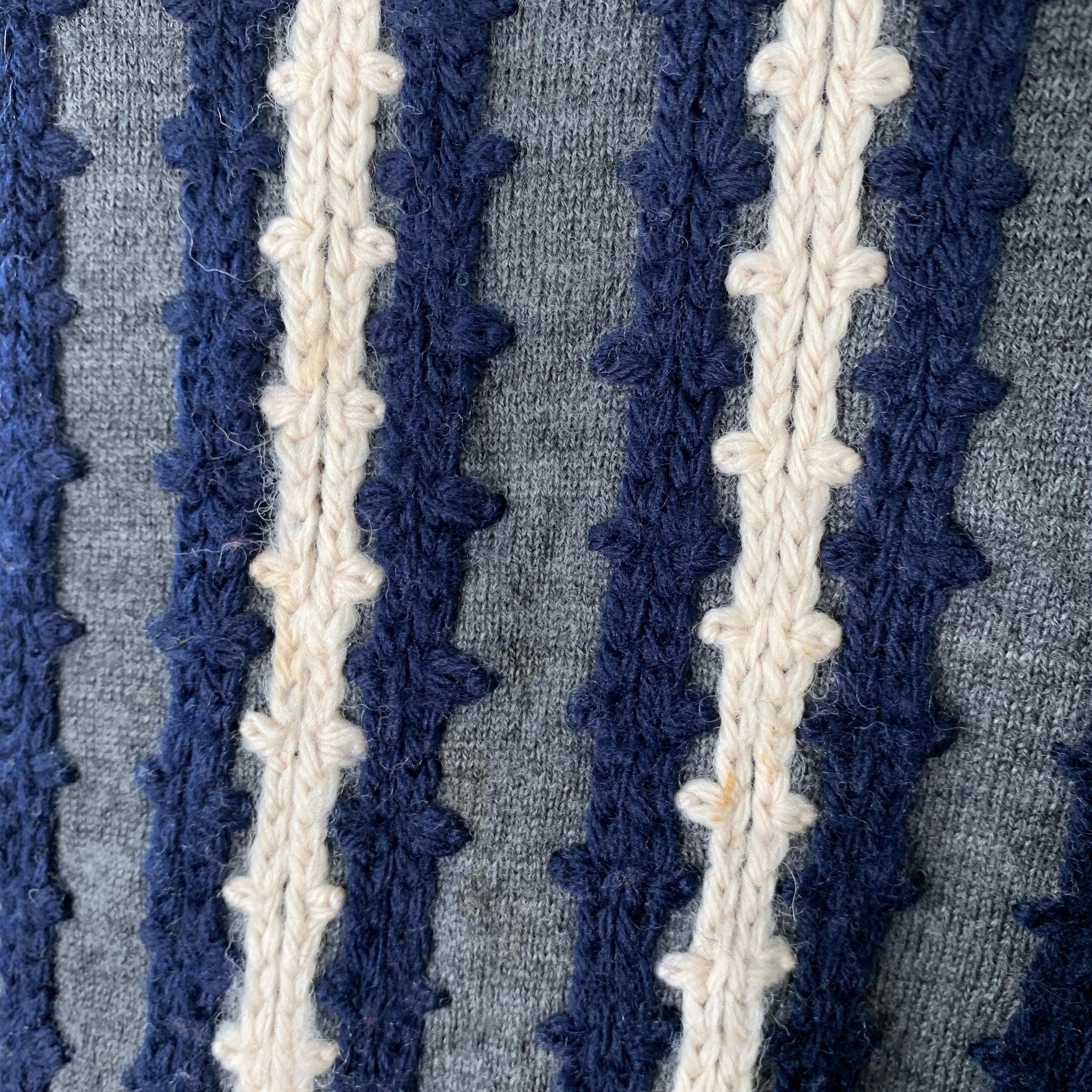 Men's DRIES VAN NOTEN Size XL Grey Navy Cream Stripe Wool V-Neck Pullover For Sale