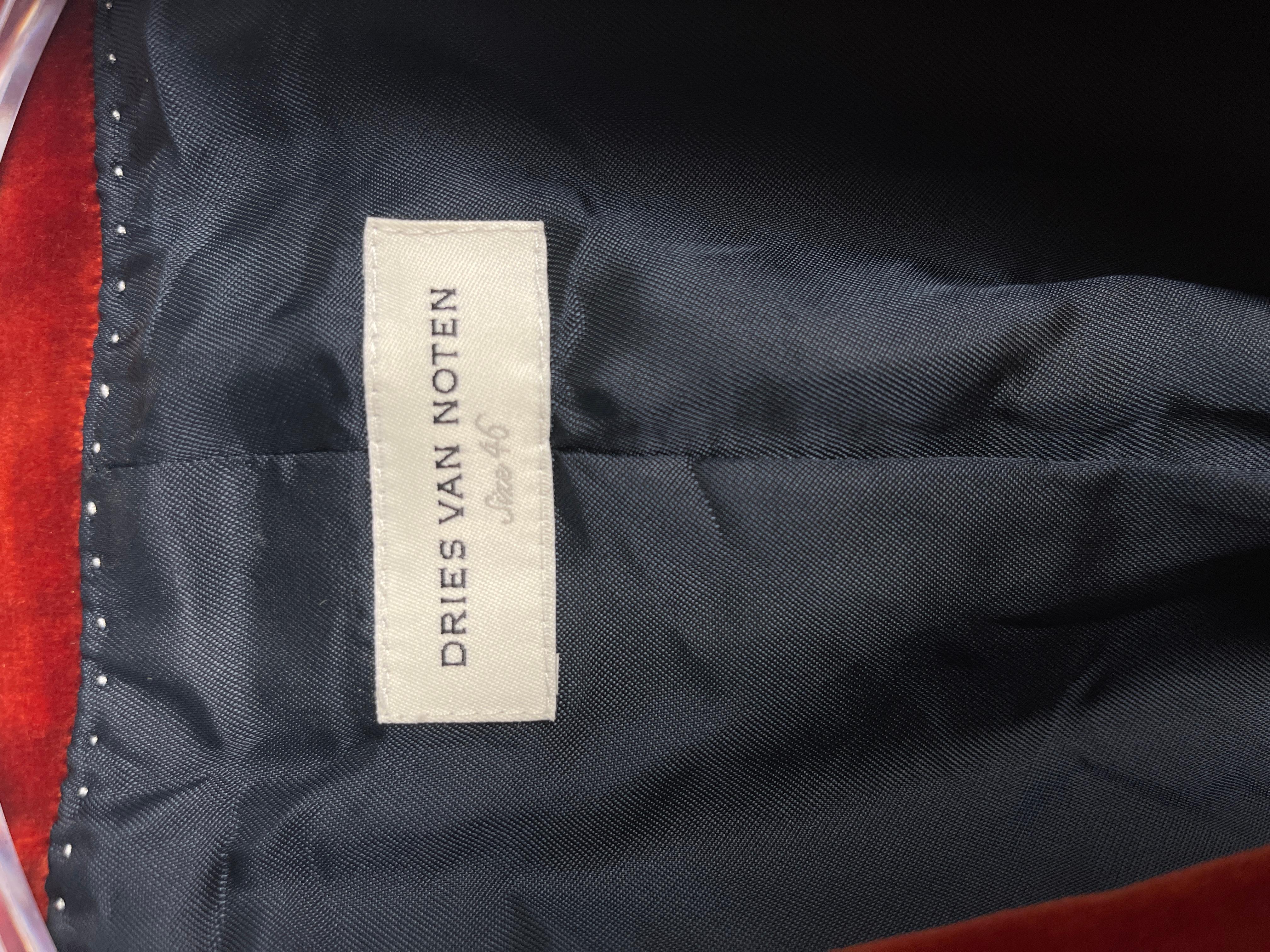 Women's or Men's Dries Van Noten Velvet Blazer For Sale