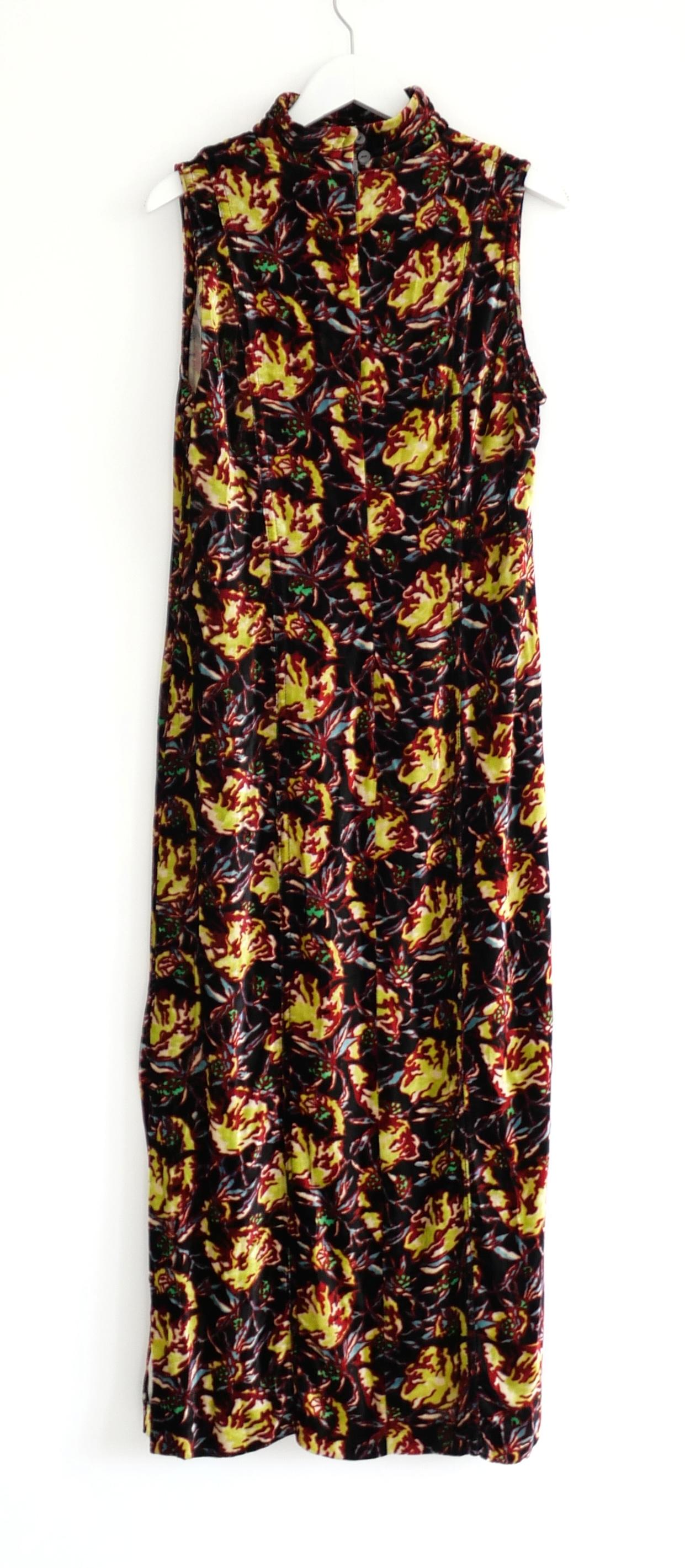 Donna Dries Van Noten - Vestito in velluto con scollo a goccia dell'autunno 2001 in vendita