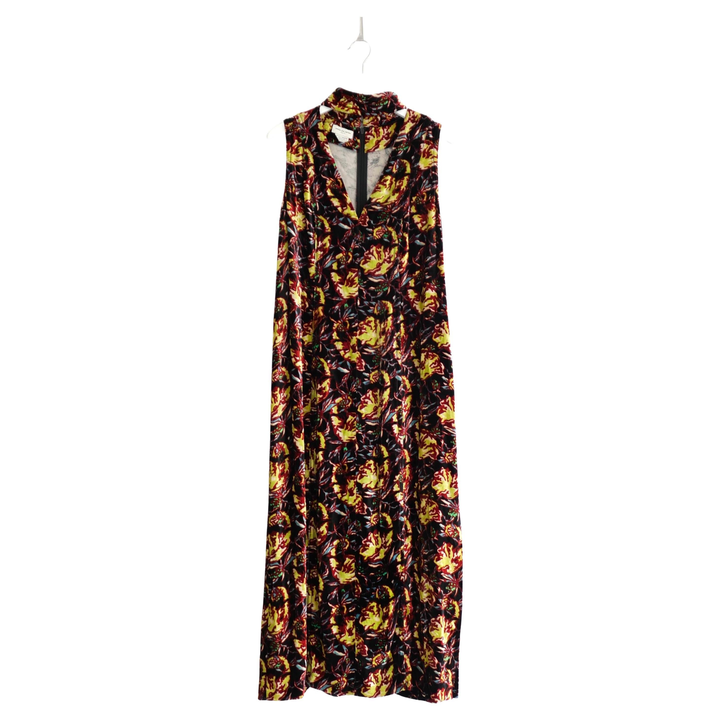Dries Van Noten Vintage Automne 2001 Robe en velours à col chocker