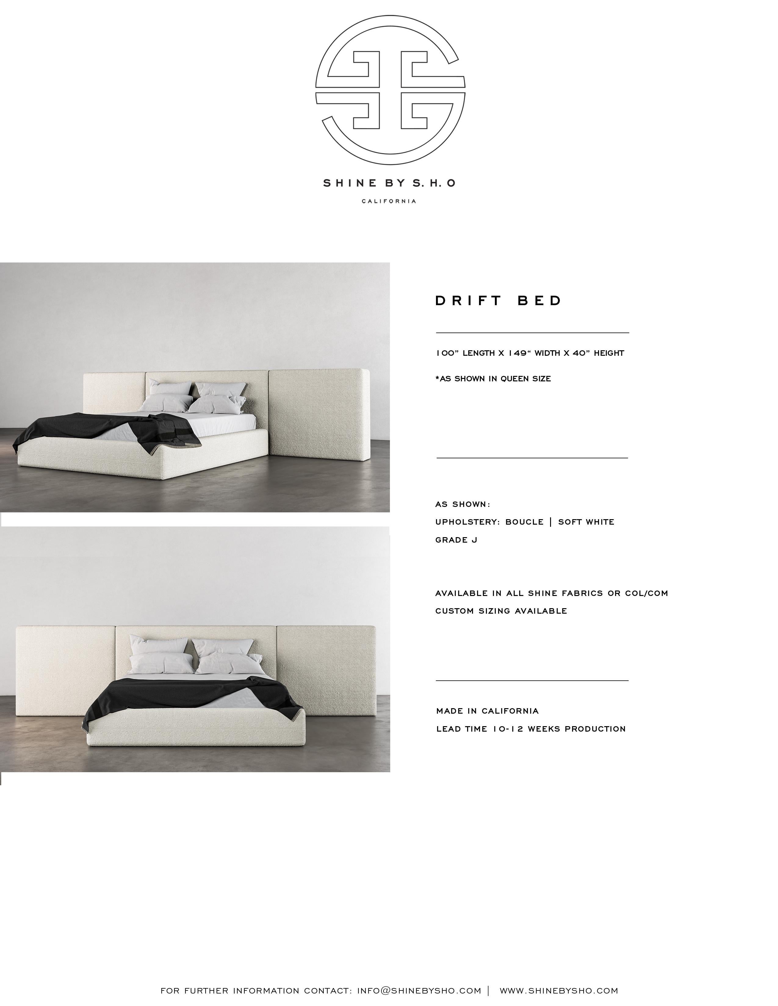 Upholstery Drift Bed - Modern Design in Soft White Boucle For Sale