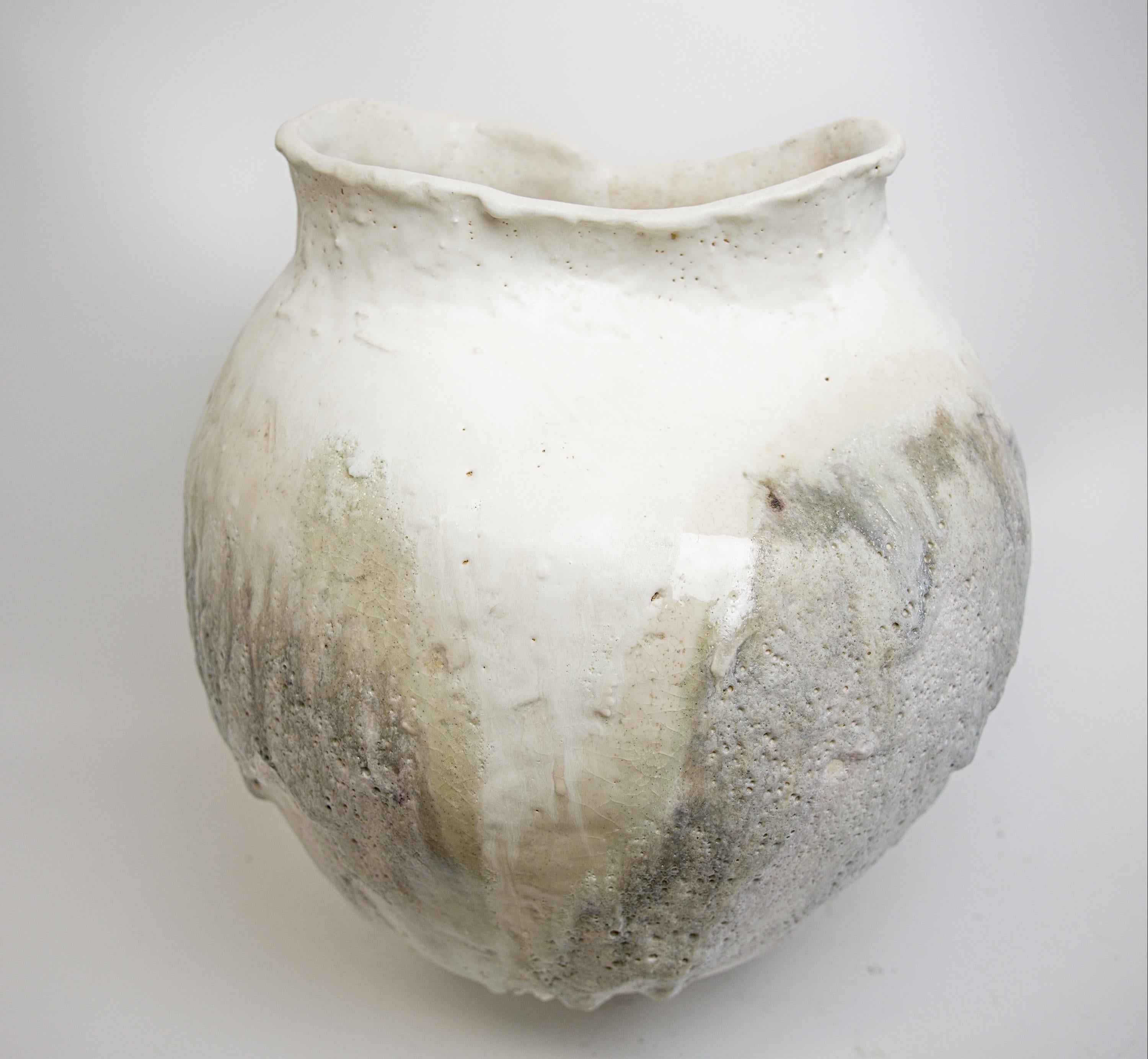 Drift White Moon Vase Handmade 2025 3