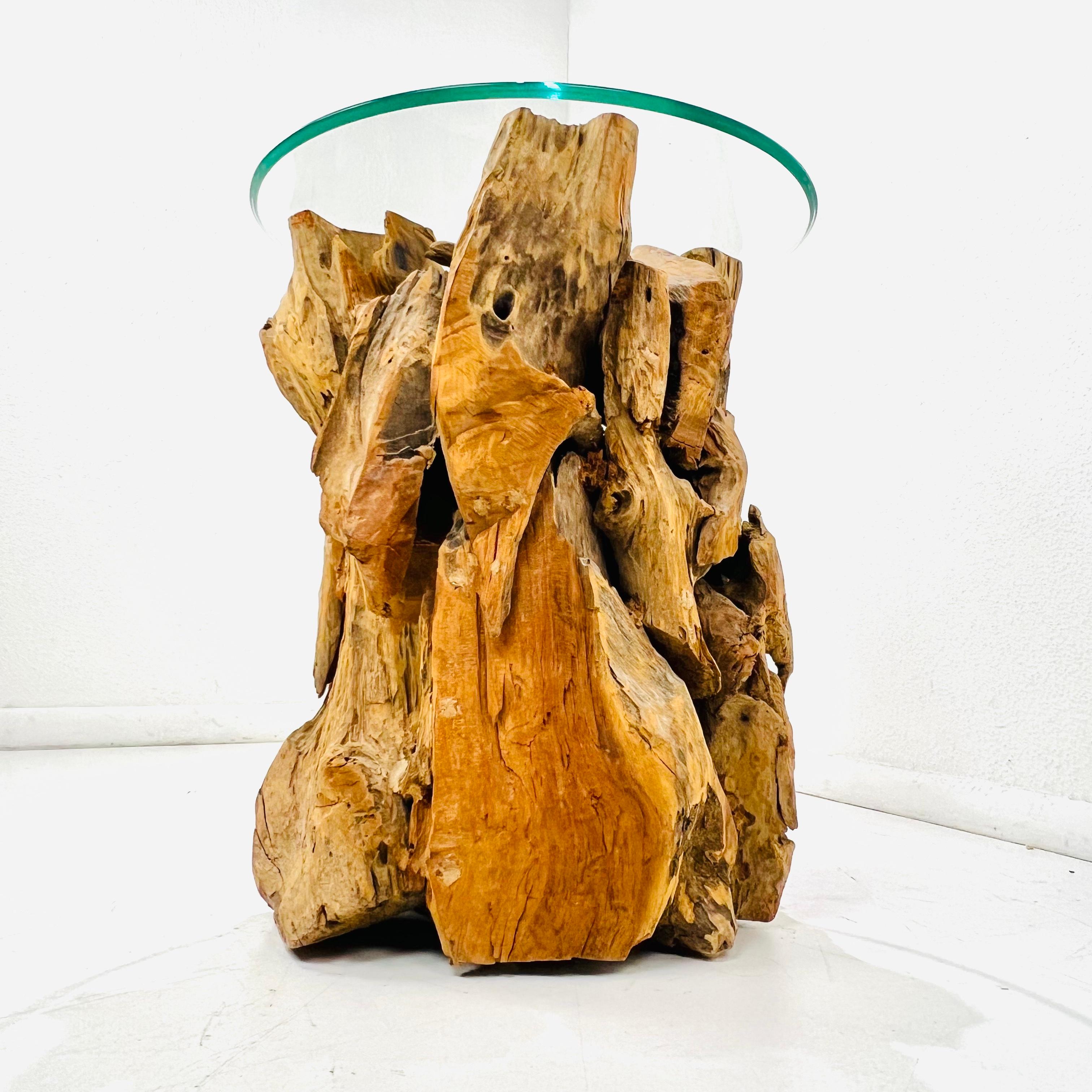 Guéridon en bois flotté avec plateau en verre en vente 5