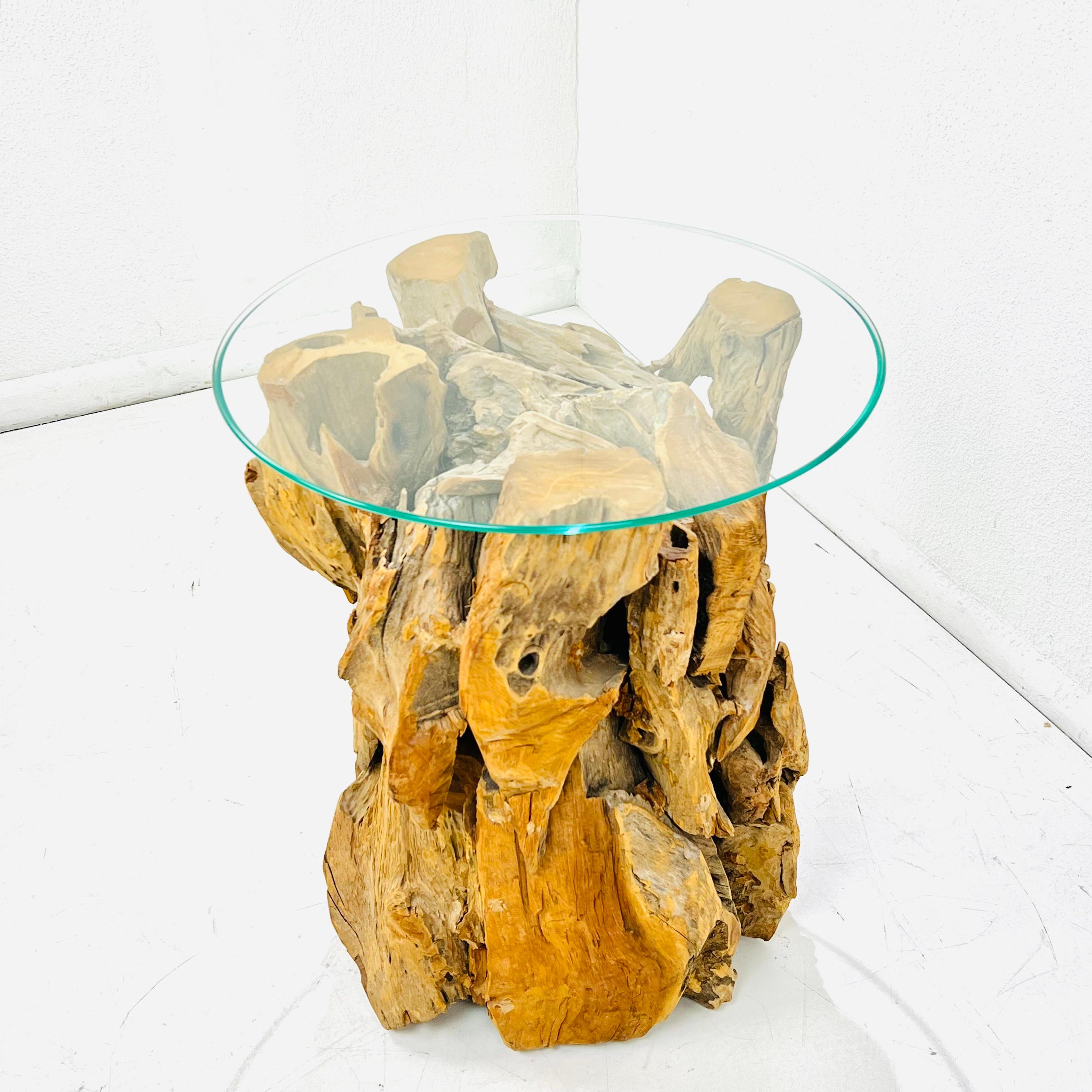 Guéridon en bois flotté avec plateau en verre en vente 6