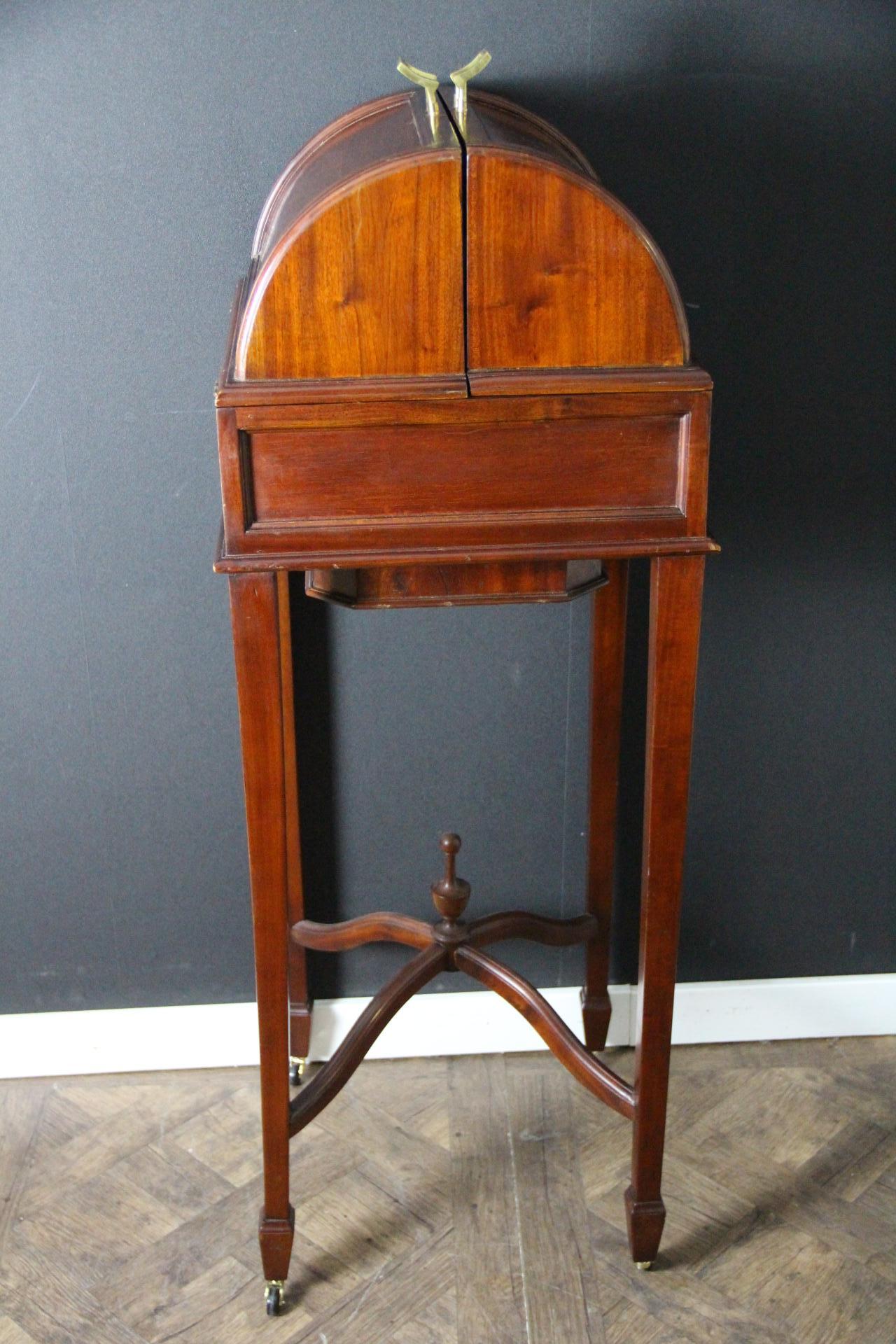 20th Century Drink Cabinet, Cocktail Bar, Dry Bar, Folding Bar, Champagne Bar , Bar Cart For Sale