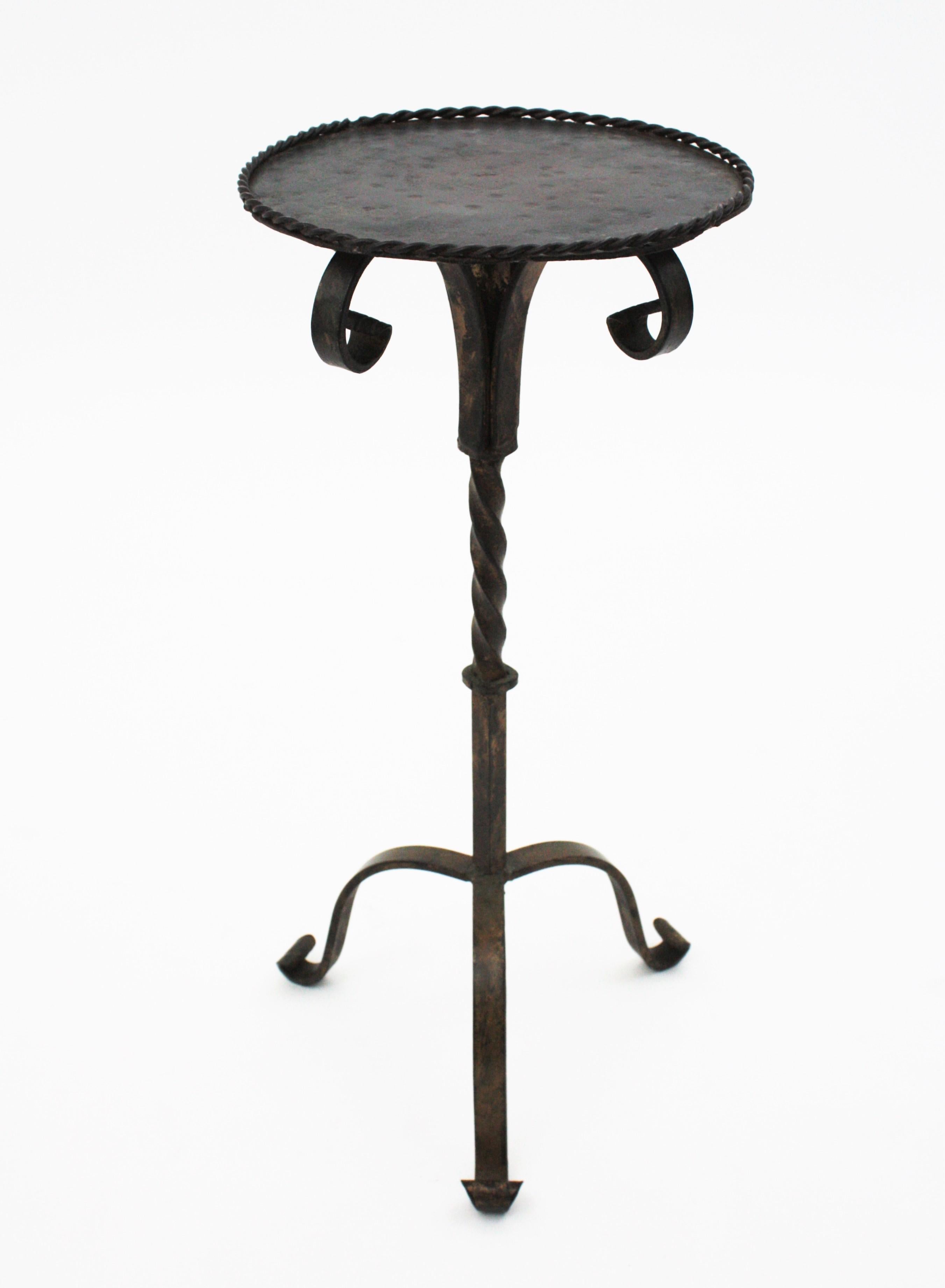 Drinks Table Gueridon / End Table / Martini Table in Wrought Iron, Spain, 1940s In Good Condition In Barcelona, ES