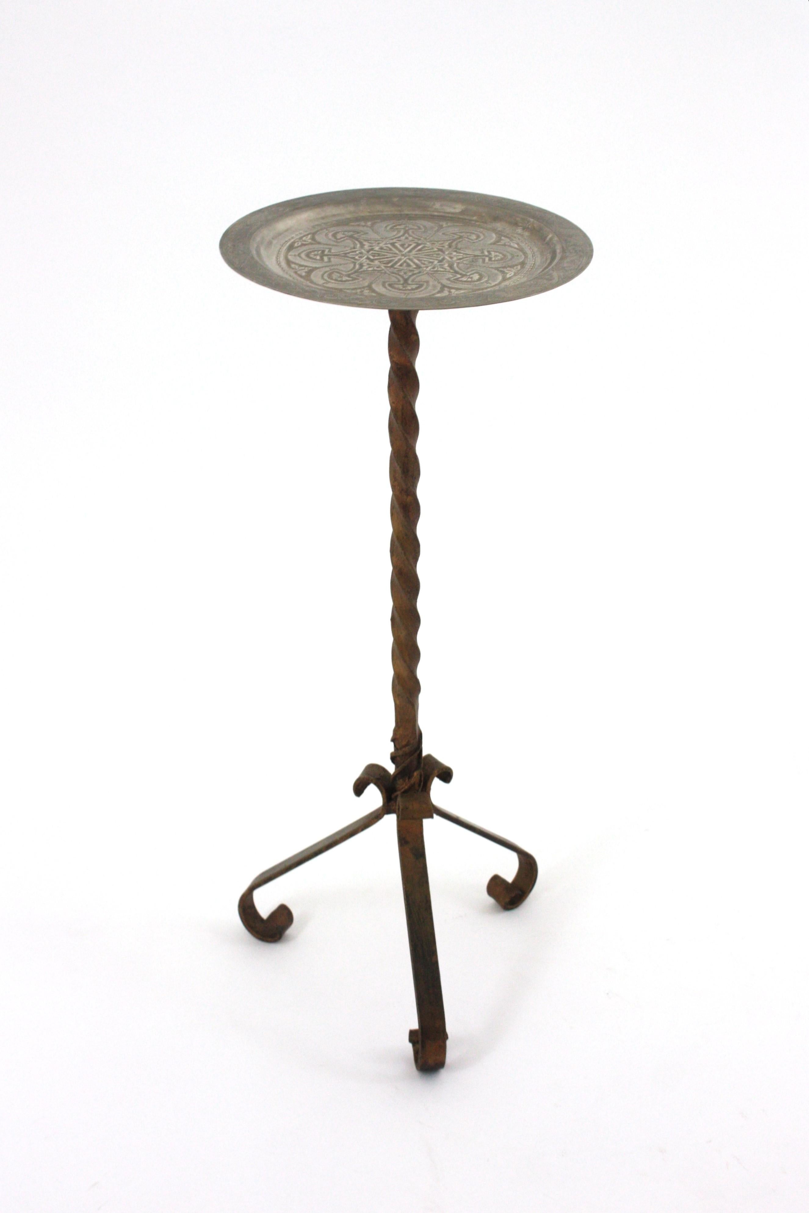Mesa de Bebidas / Mesa Auxiliar / Gueridón de Hierro Dorado con Tapa de Metal, España Años 50 en venta 6