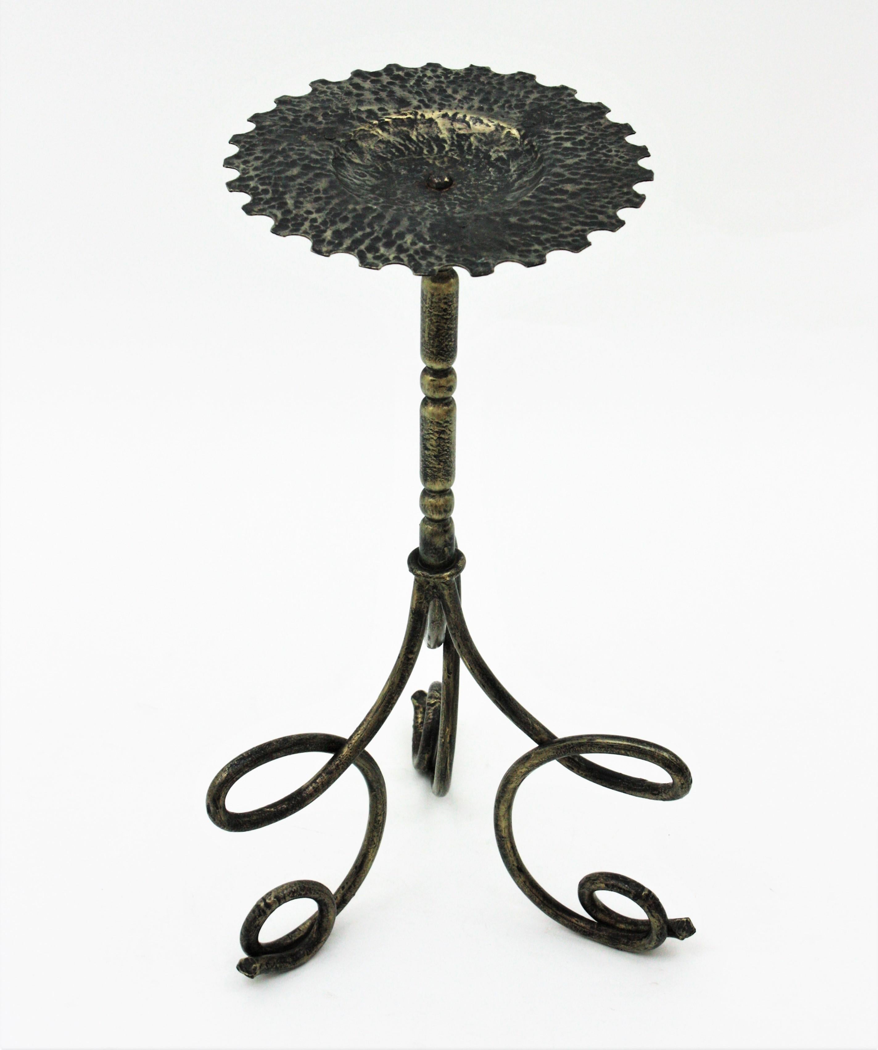 Spanish Drinks Table / Side Table / Martini Table by Ferro Art, Wrought Iron In Good Condition For Sale In Barcelona, ES