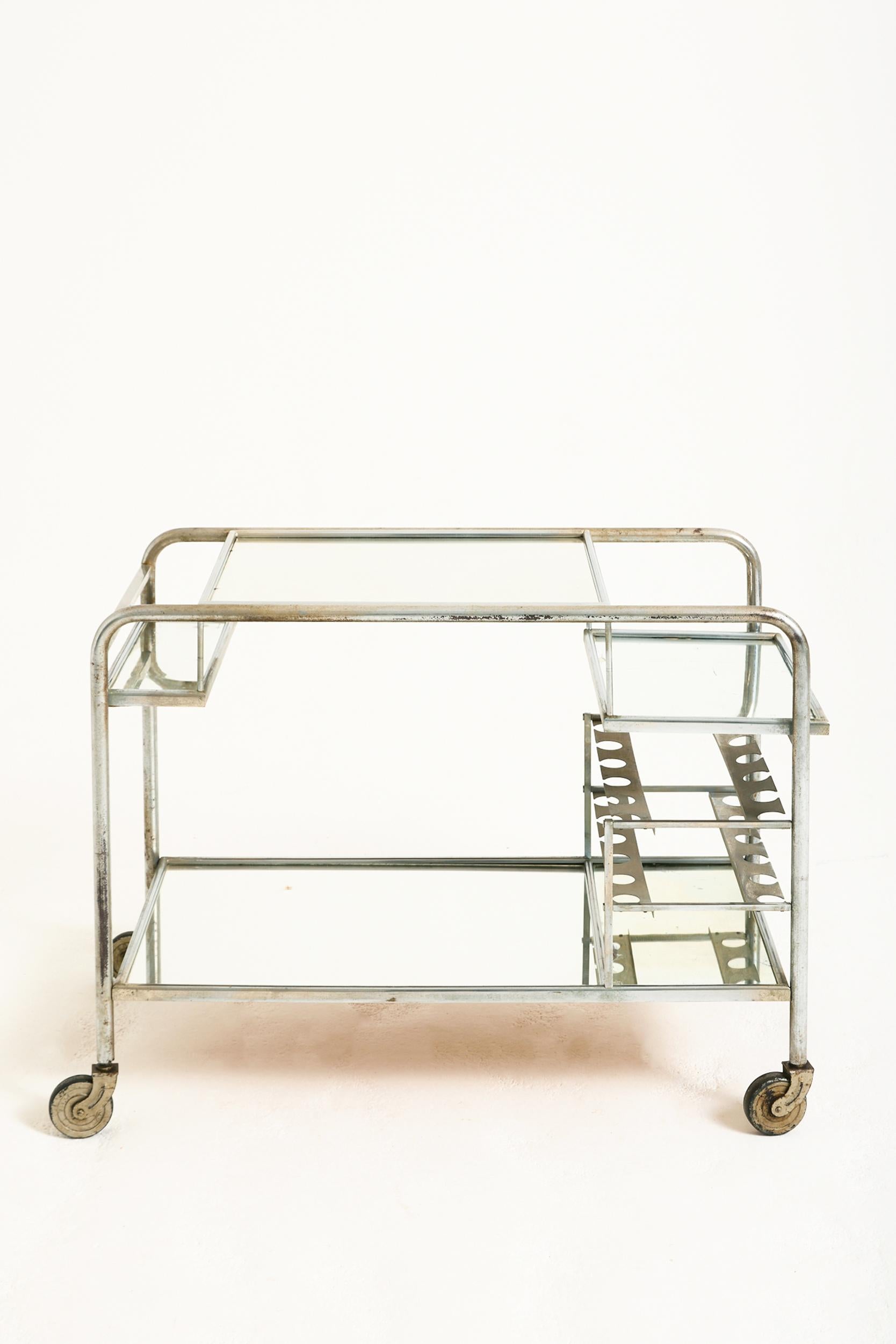 Getränkewagen nach Jacques Adnet (1900-1984) (Moderne der Mitte des Jahrhunderts) im Angebot