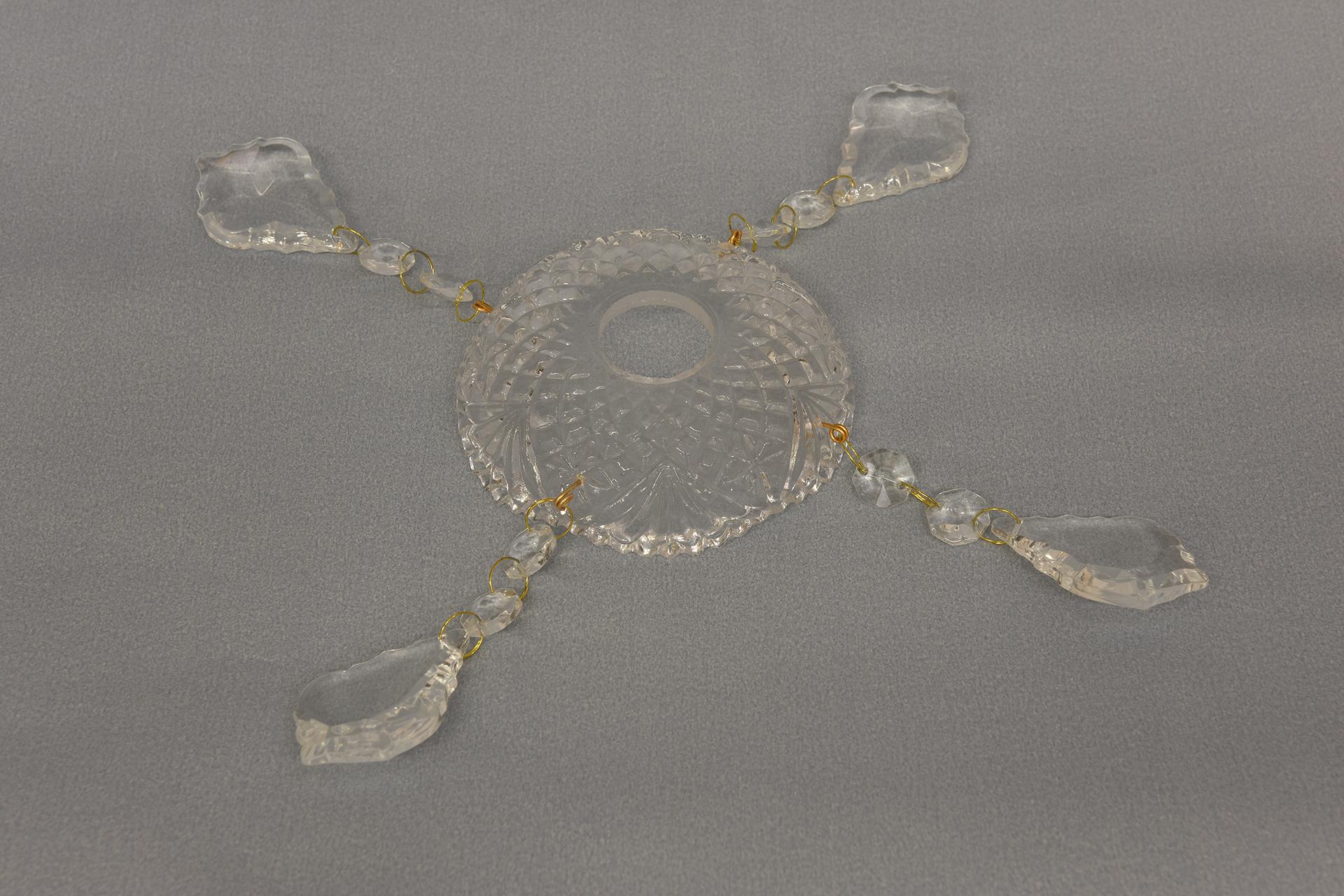 Fatto a macchina Piattini in vetro antigoccia per candelabri o lampadari: 9 articoli in vendita