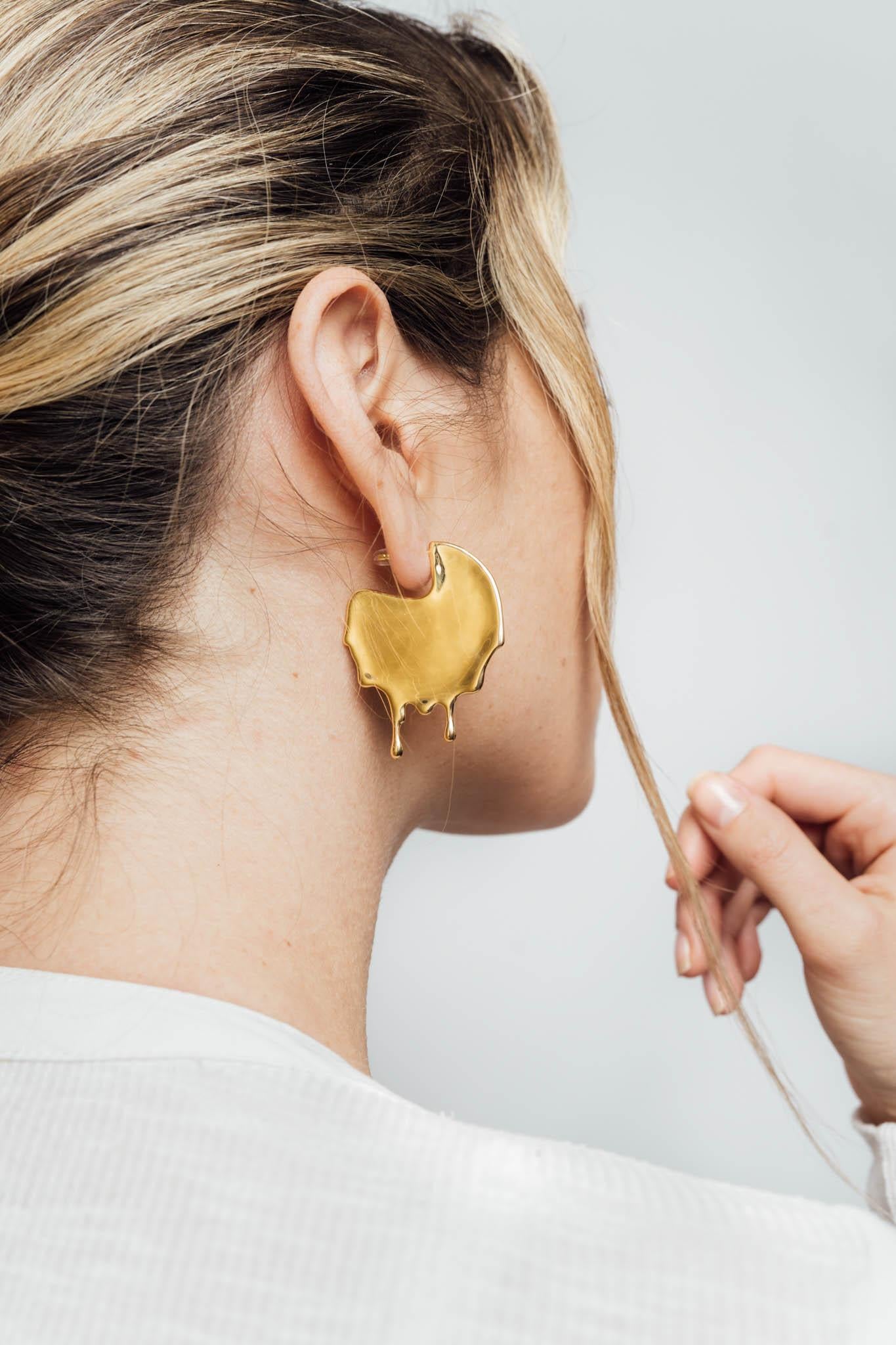 Dripping 24k Gold Vermeil Disc Earrings In New Condition For Sale In Philadelphia, PA