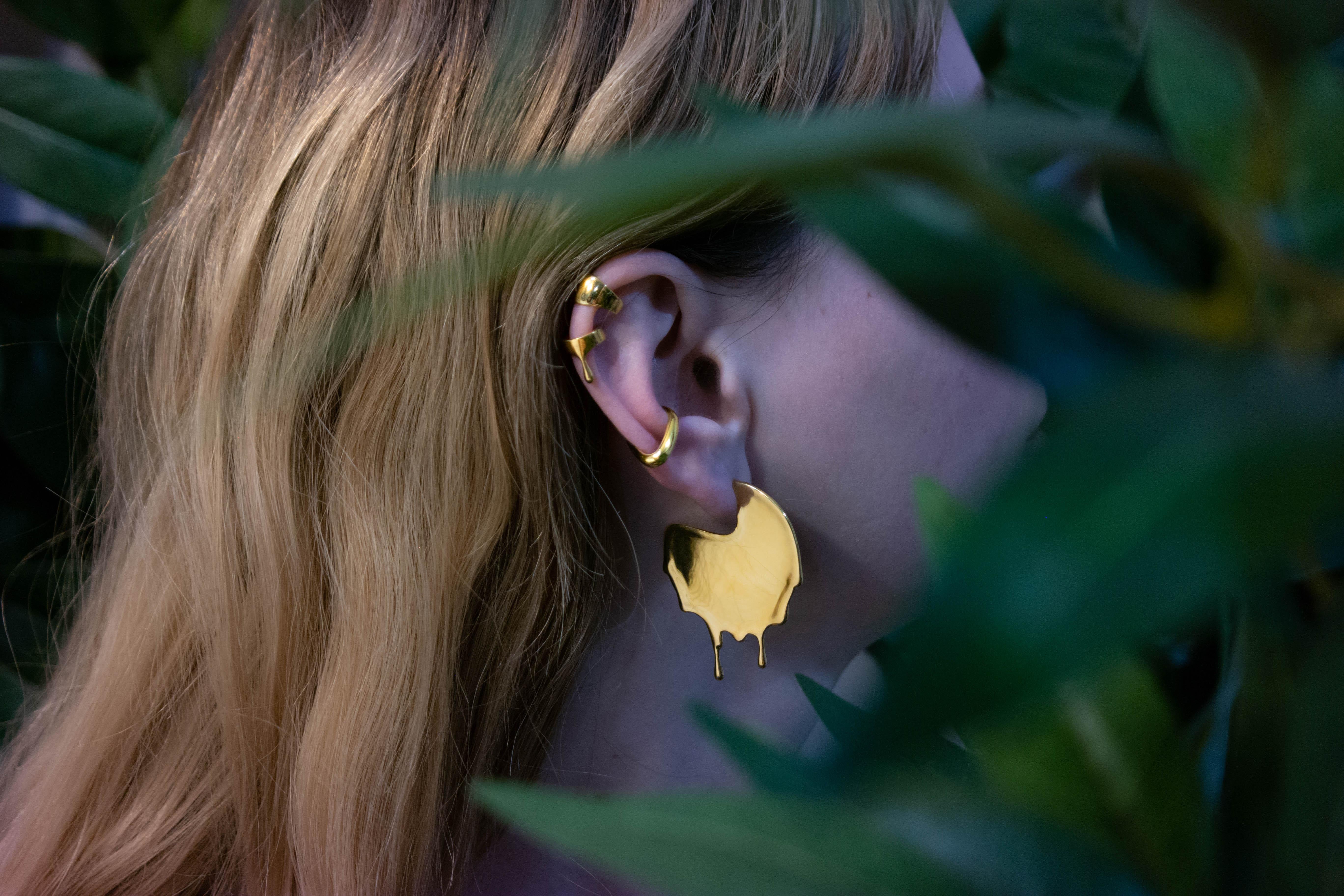 14k gold disc earrings