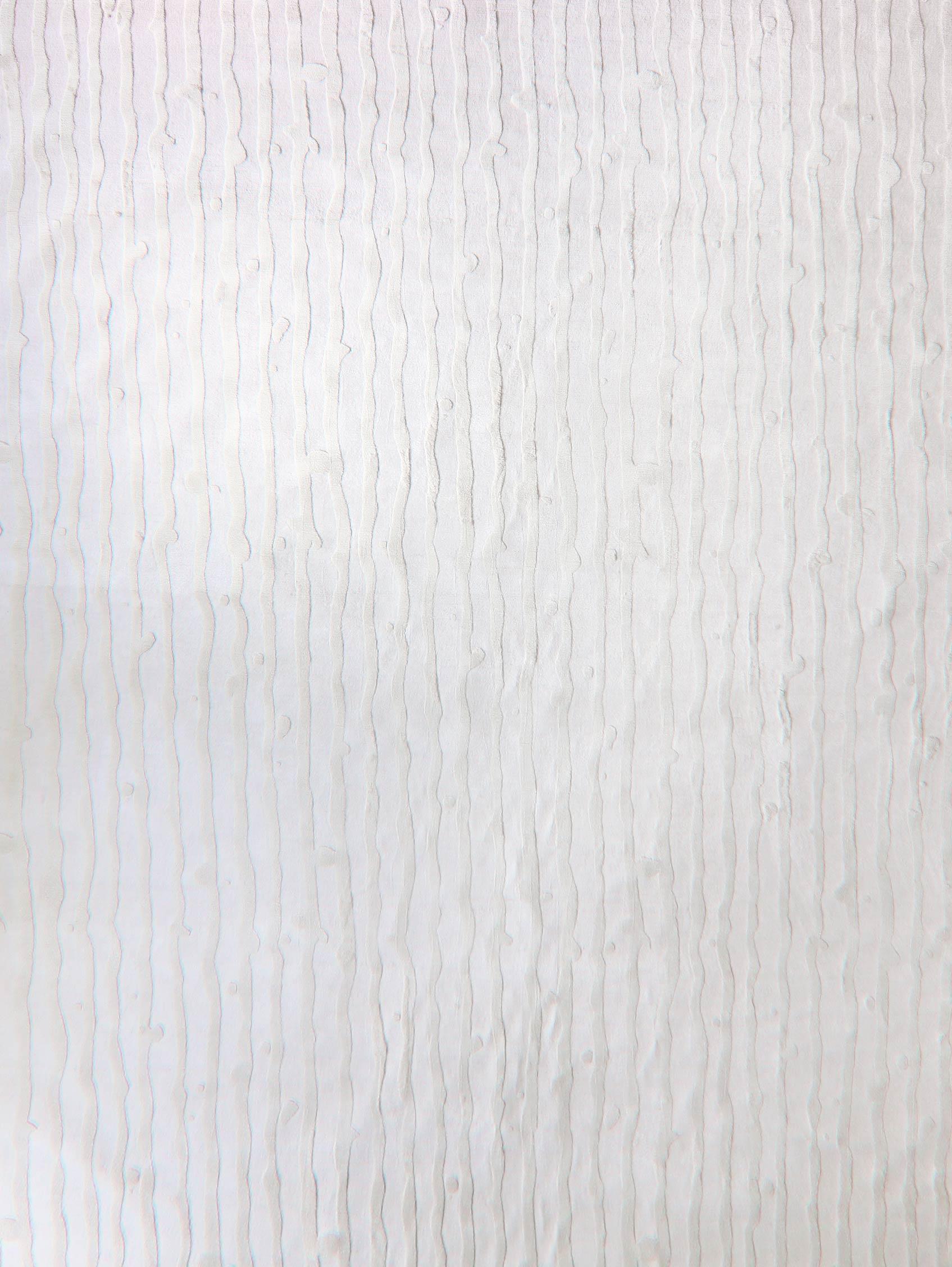 Drippy Stripe Lefko Weiß Handgeknüpfter Teppich von Eskayel
Abmessungen: D 9' x H 12'
Florhöhe: 4 mm, 3 mm.
MATERIALIEN: Merinowolle, Seide.

Die handgeknüpften Teppiche von Eskayel werden auf Bestellung gewebt und können in verschiedenen Größen,